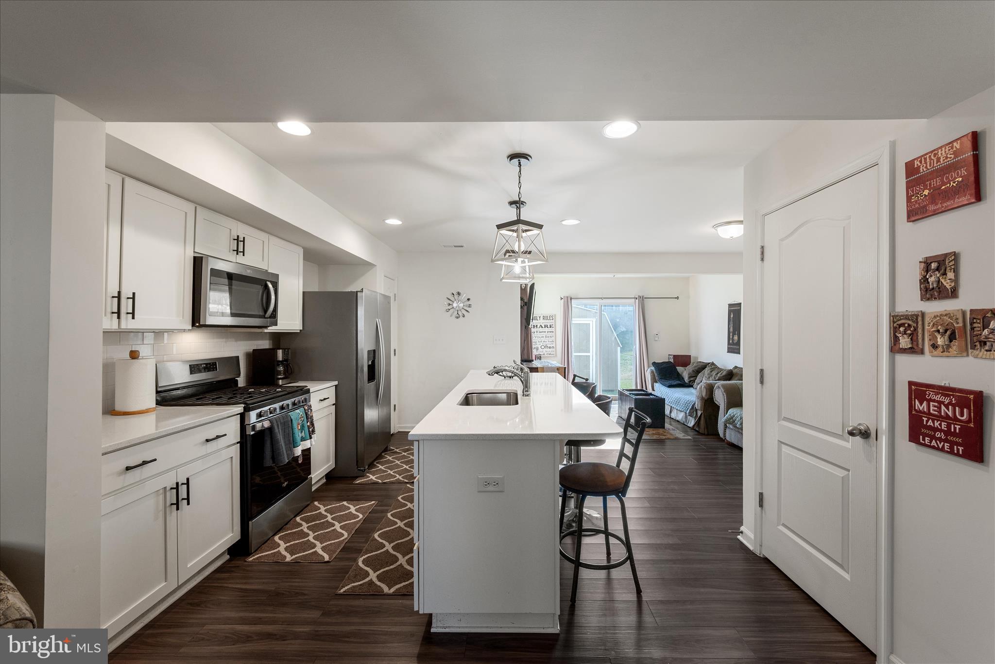 ARCHERS ROCK - Residential Lease