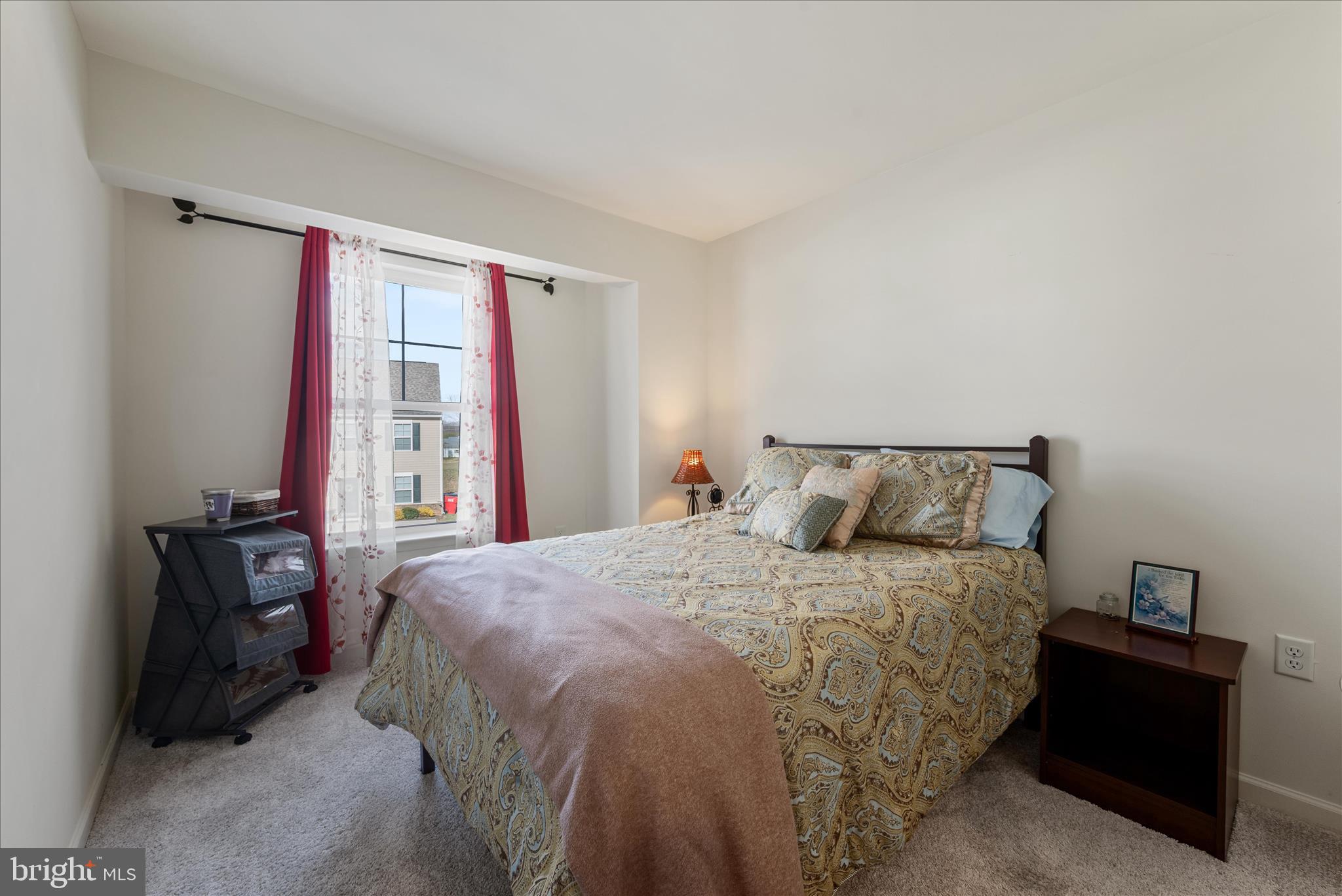 ARCHERS ROCK - Residential Lease