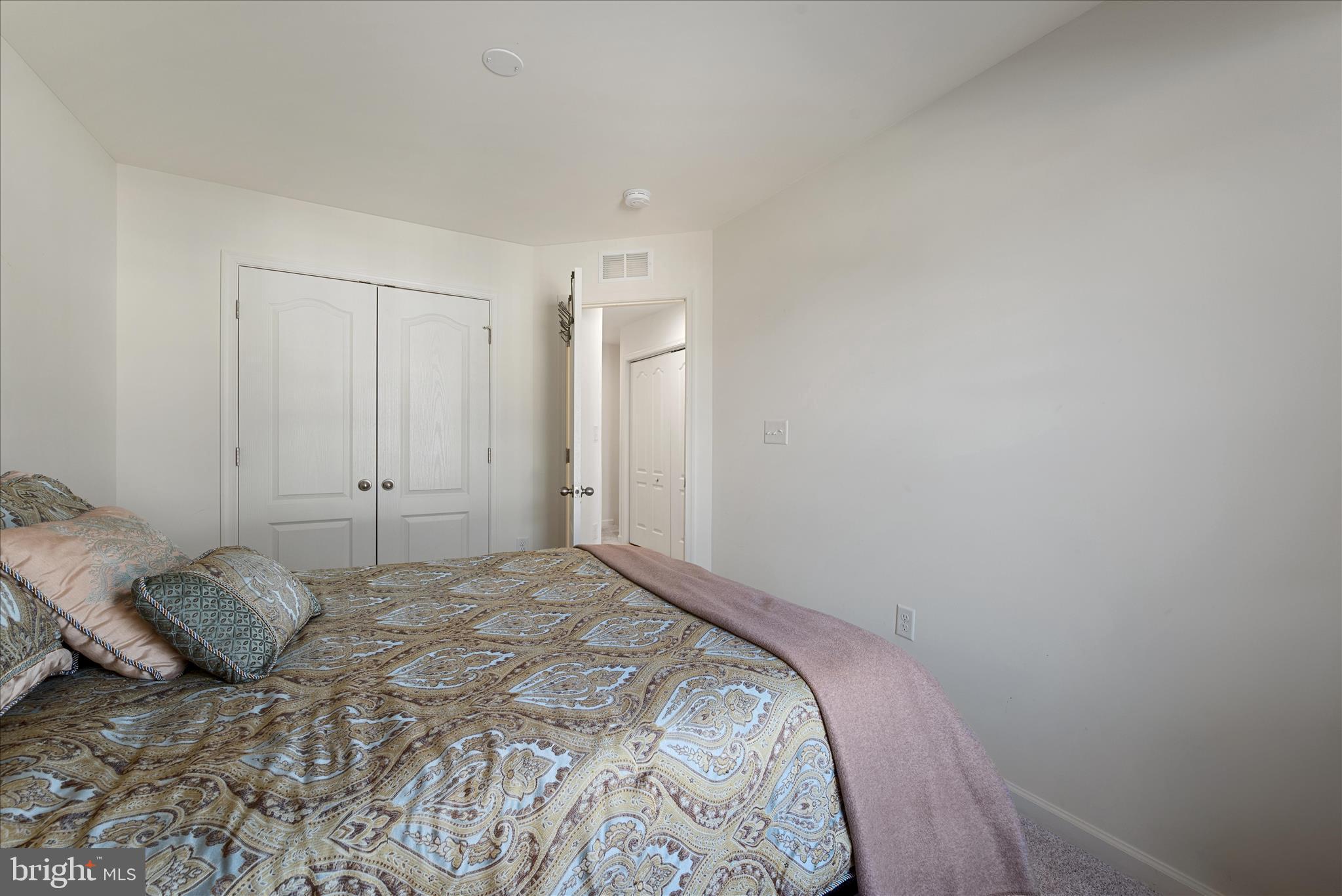 ARCHERS ROCK - Residential Lease