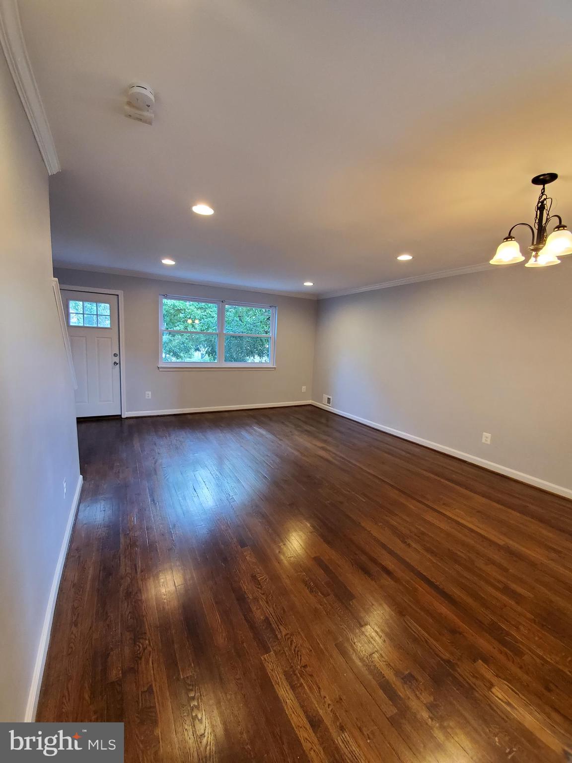 GLASSMANOR - Residential