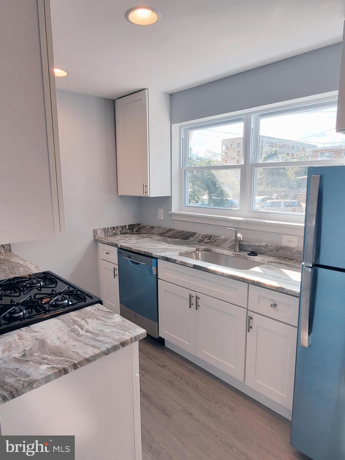 GLASSMANOR - Residential