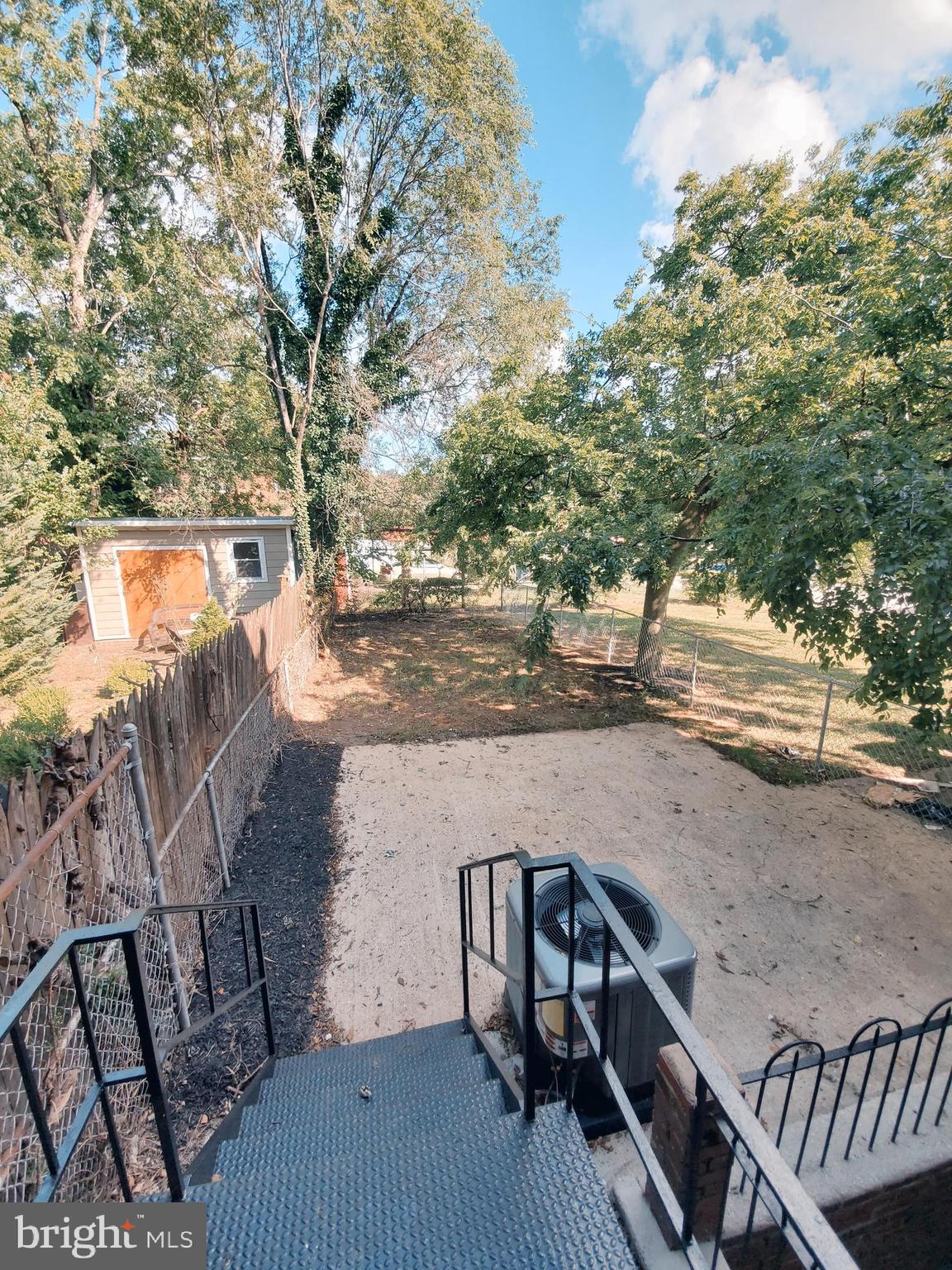 GLASSMANOR - Residential