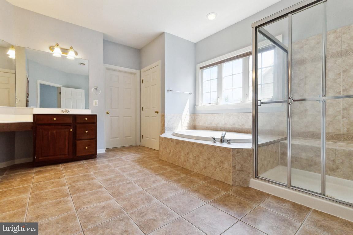 BUCKLEYS RESERVE - Residential Lease