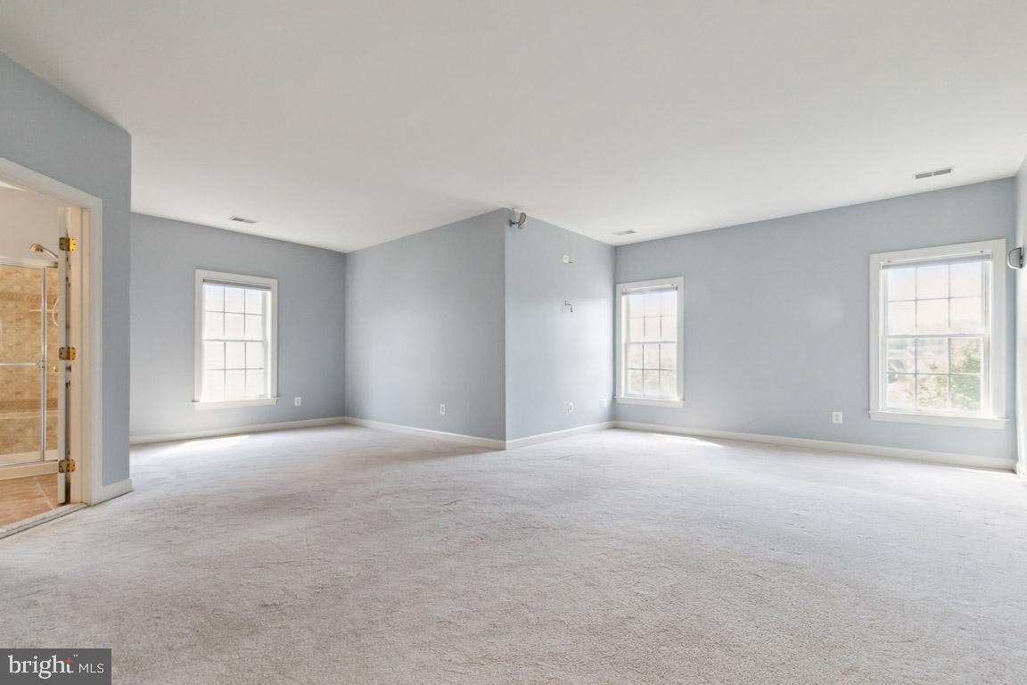 BUCKLEYS RESERVE - Residential Lease