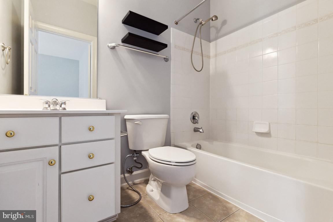 BUCKLEYS RESERVE - Residential Lease