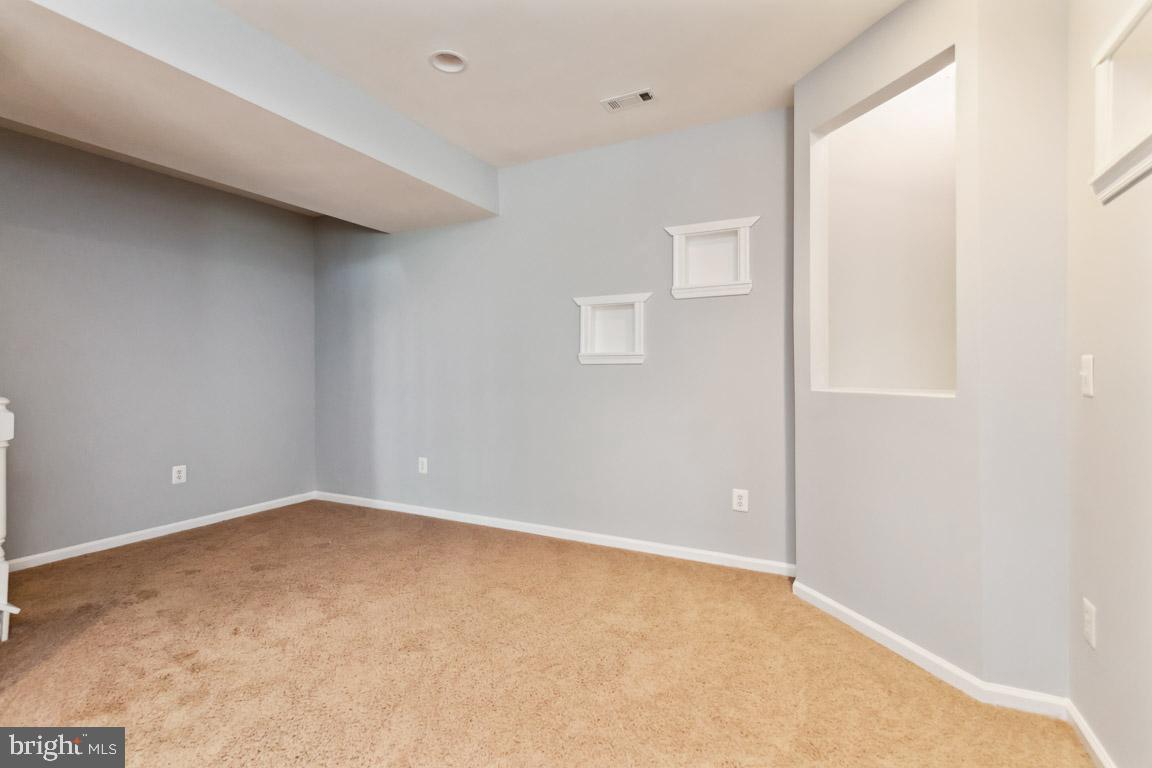 BUCKLEYS RESERVE - Residential Lease