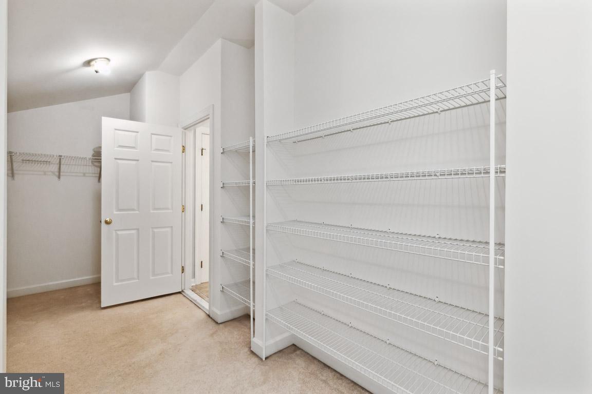 BUCKLEYS RESERVE - Residential Lease