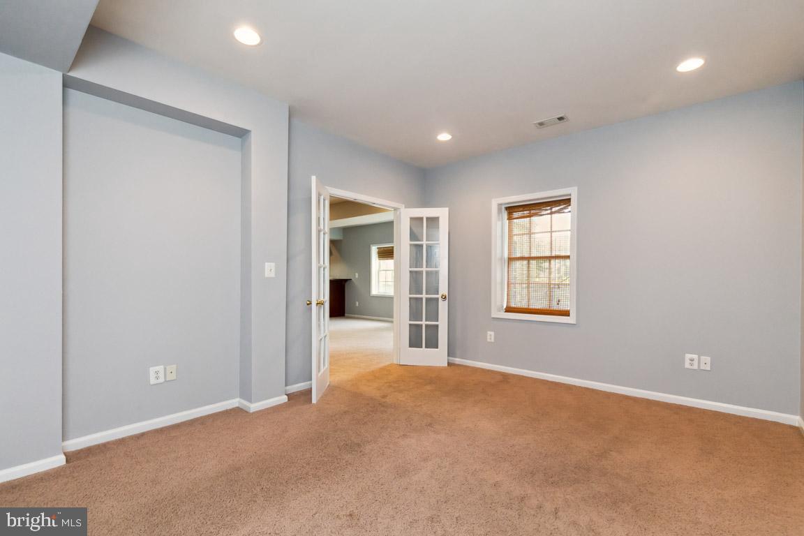 BUCKLEYS RESERVE - Residential Lease