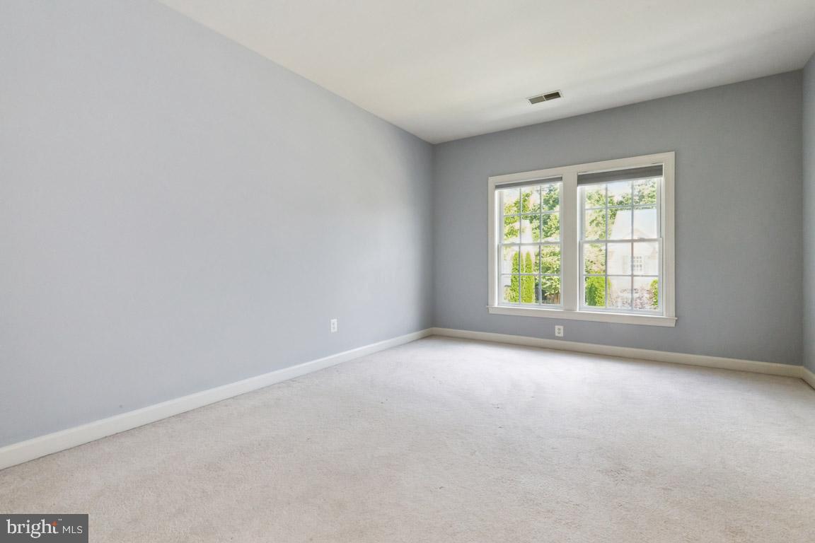 BUCKLEYS RESERVE - Residential Lease