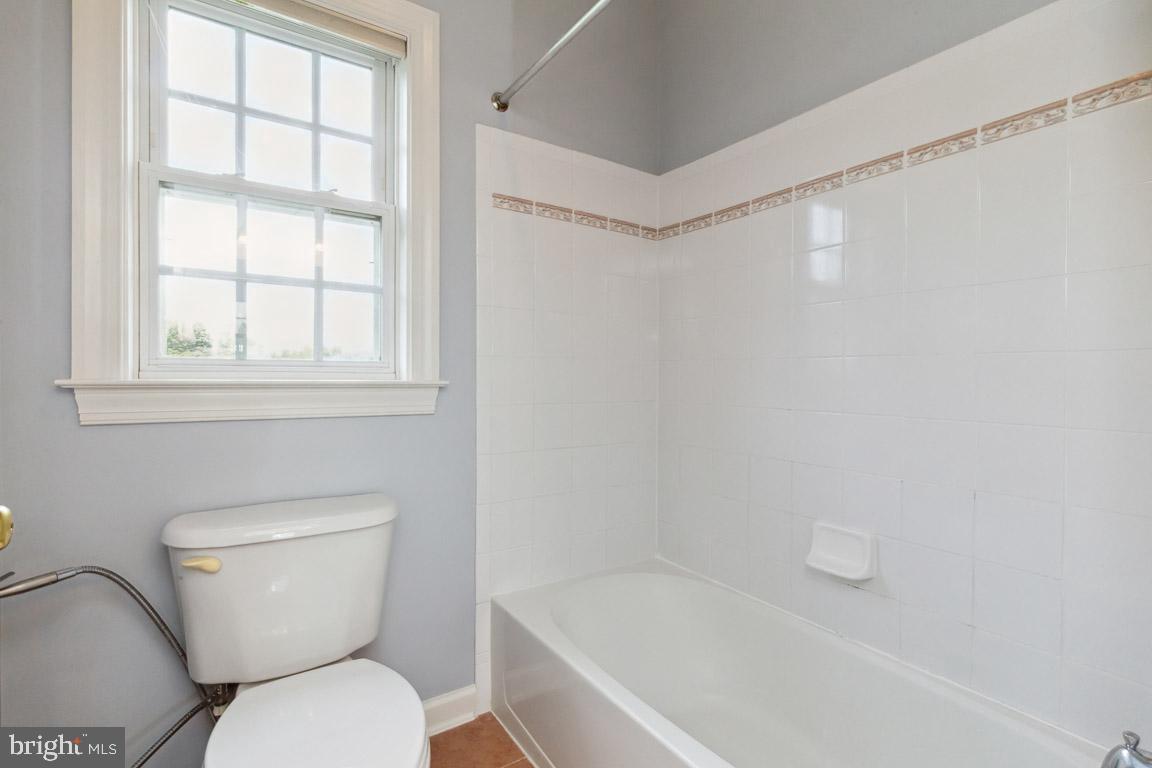 BUCKLEYS RESERVE - Residential Lease