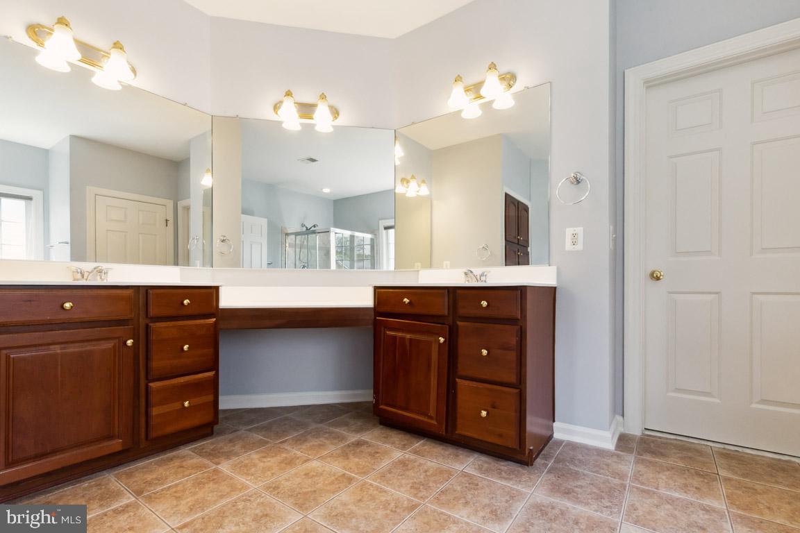 BUCKLEYS RESERVE - Residential Lease