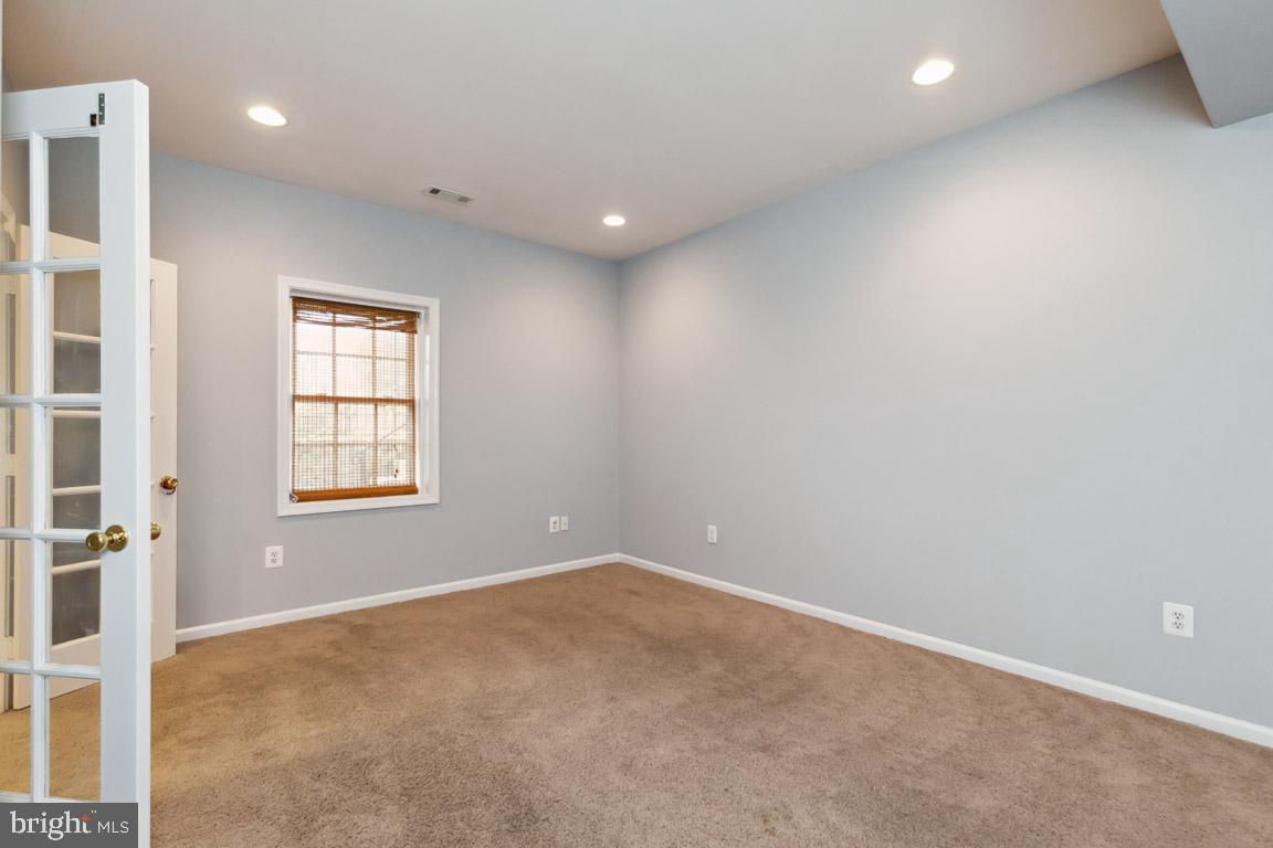 BUCKLEYS RESERVE - Residential Lease