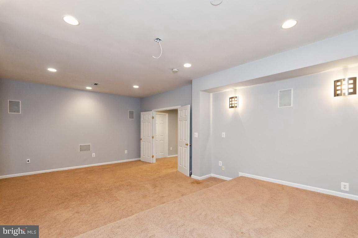 BUCKLEYS RESERVE - Residential Lease