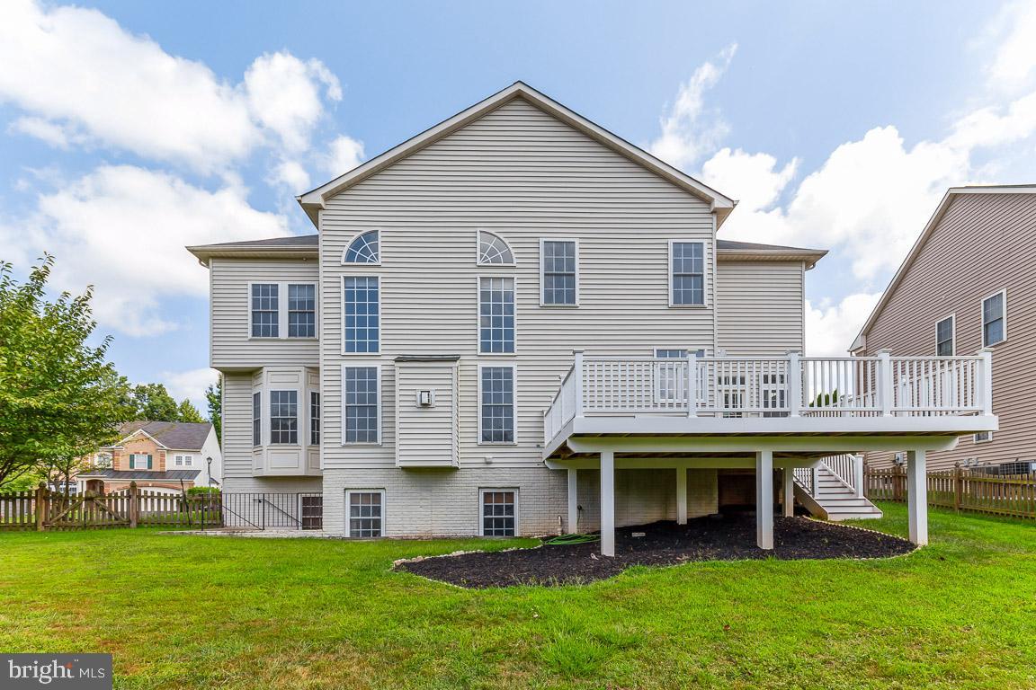 BUCKLEYS RESERVE - Residential Lease