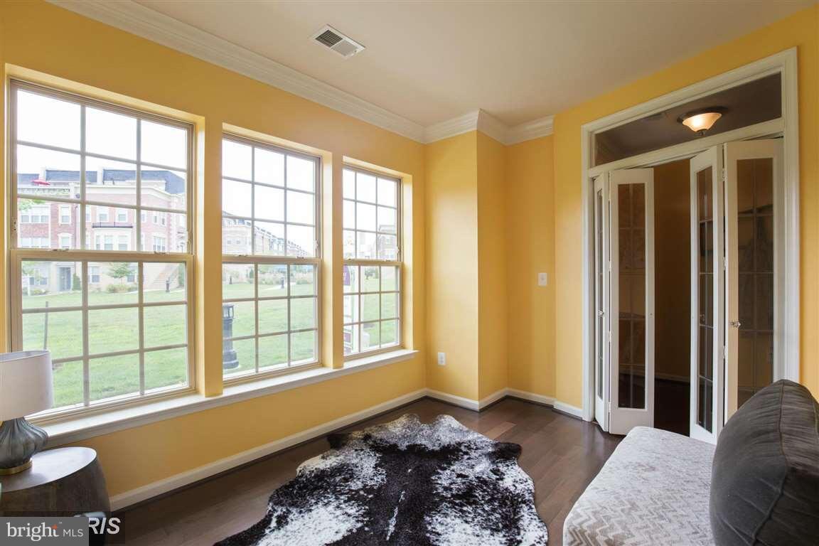 POTOMAC OVERLOOK CONDO - Residential Lease