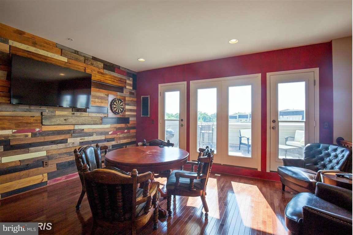 POTOMAC OVERLOOK CONDO - Residential Lease