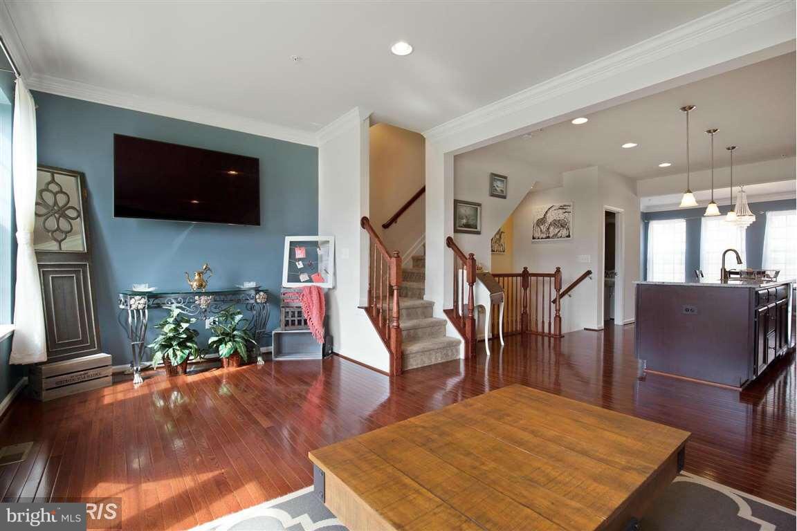 POTOMAC OVERLOOK CONDO - Residential Lease