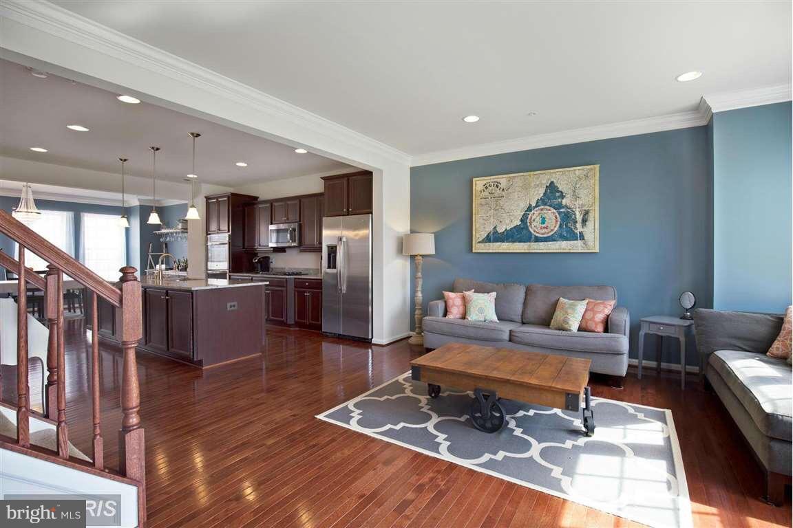 POTOMAC OVERLOOK CONDO - Residential Lease