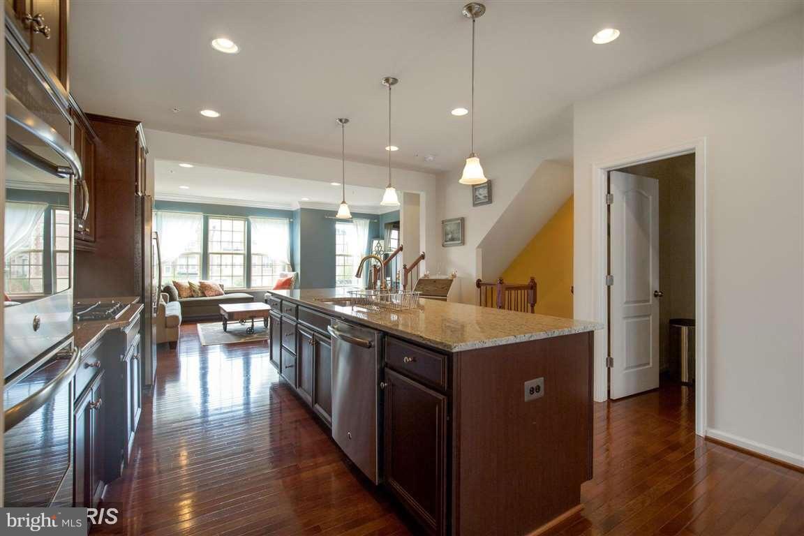 POTOMAC OVERLOOK CONDO - Residential Lease