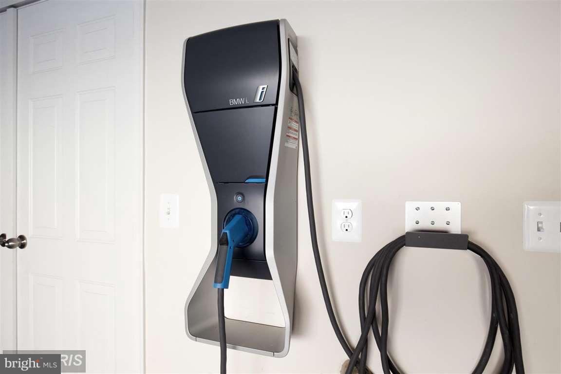 POTOMAC OVERLOOK CONDO - Residential Lease