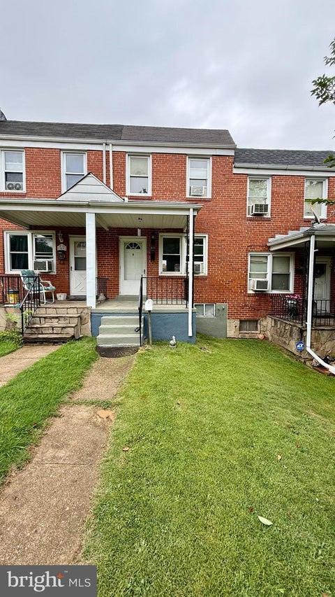 Townhouse For Sale - 911 Rockhill Avenue<br/> BALTIMORE, MD 21229