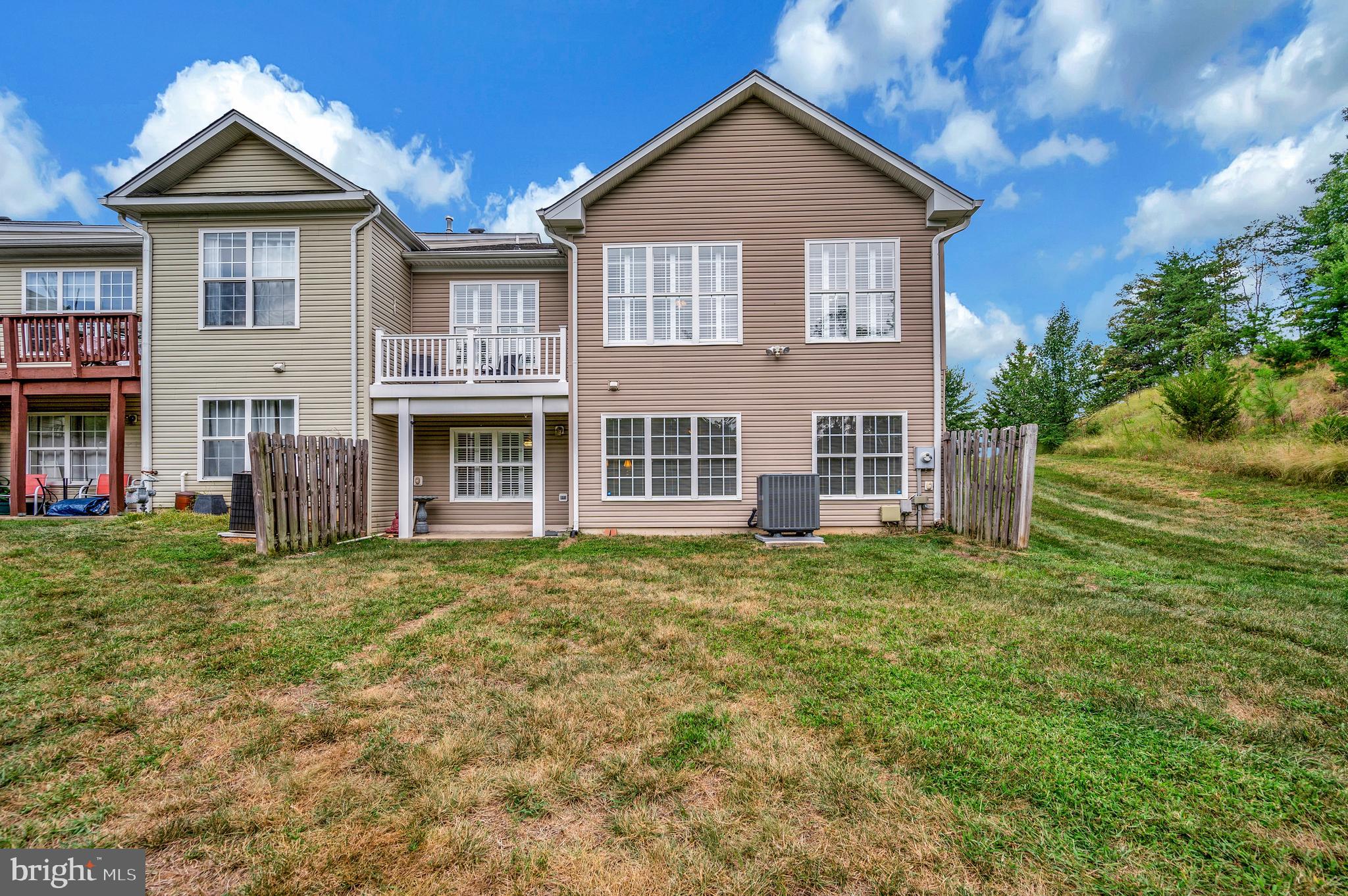 VILLAS AT SNOWDEN - Residential