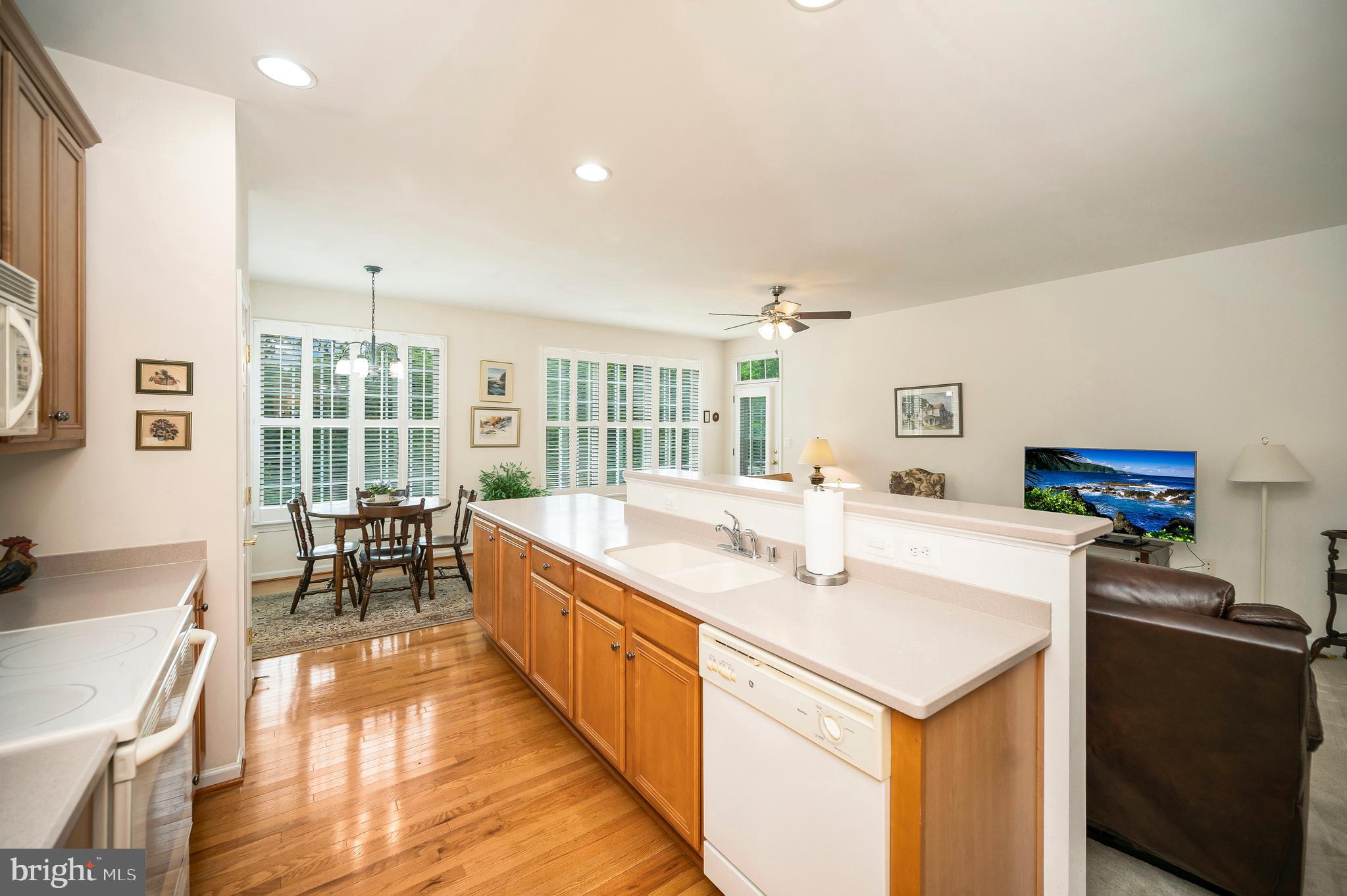 VILLAS AT SNOWDEN - Residential