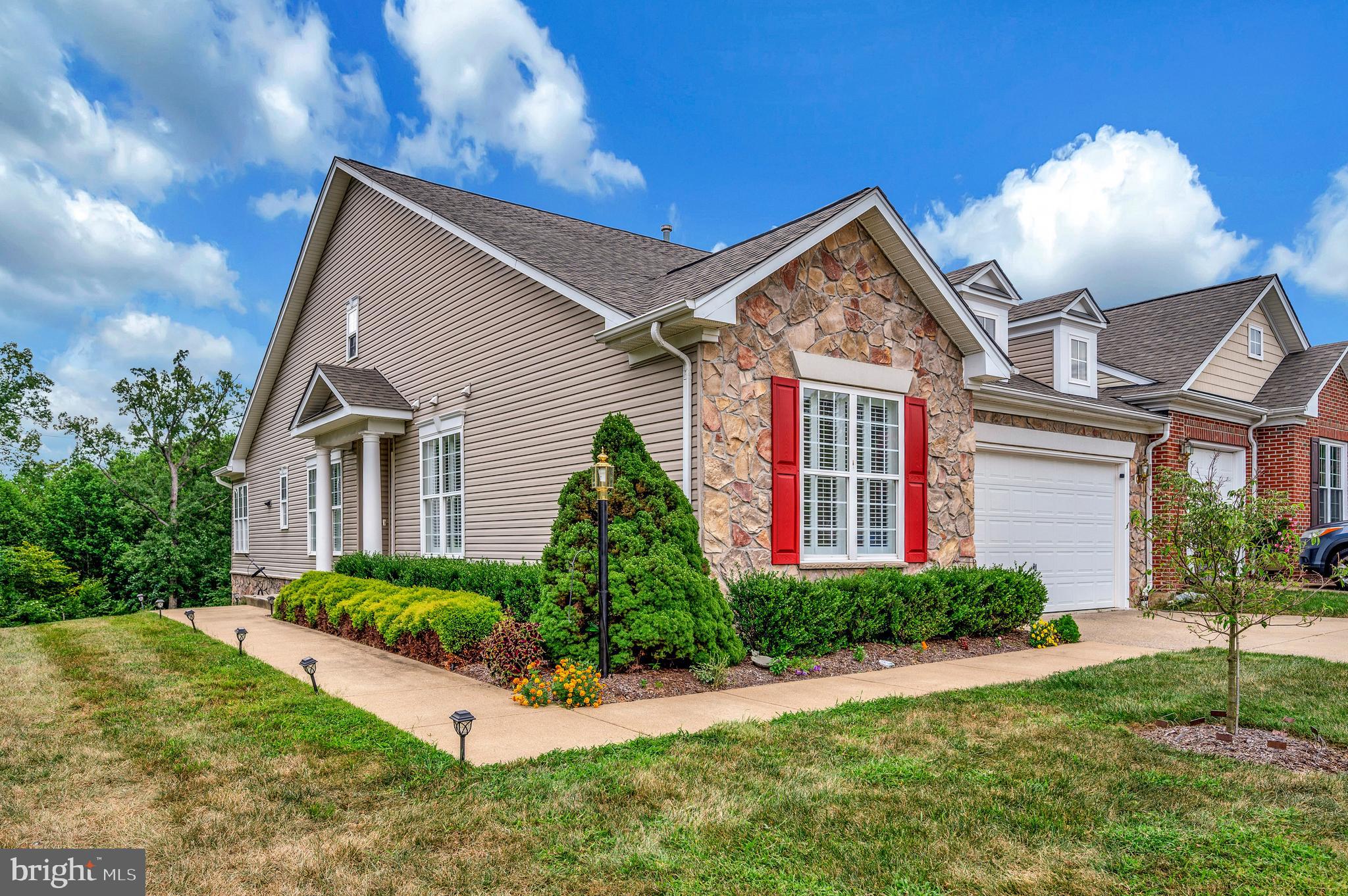 VILLAS AT SNOWDEN - Residential