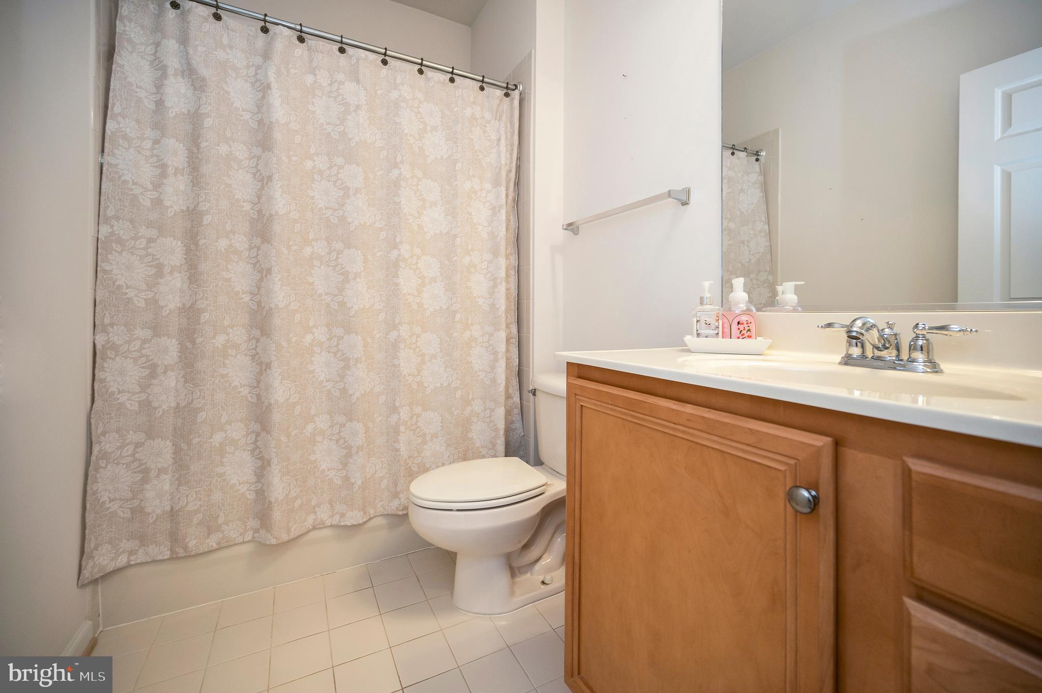 VILLAS AT SNOWDEN - Residential