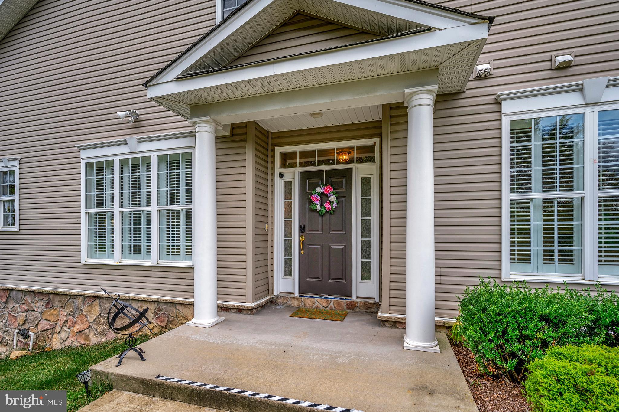 VILLAS AT SNOWDEN - Residential