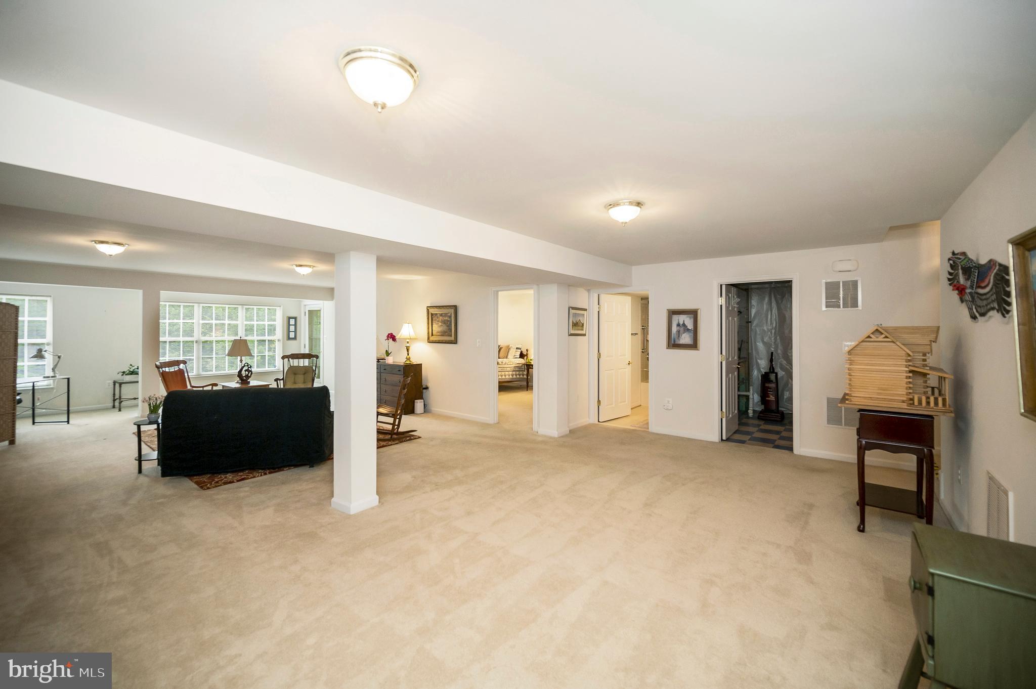 VILLAS AT SNOWDEN - Residential