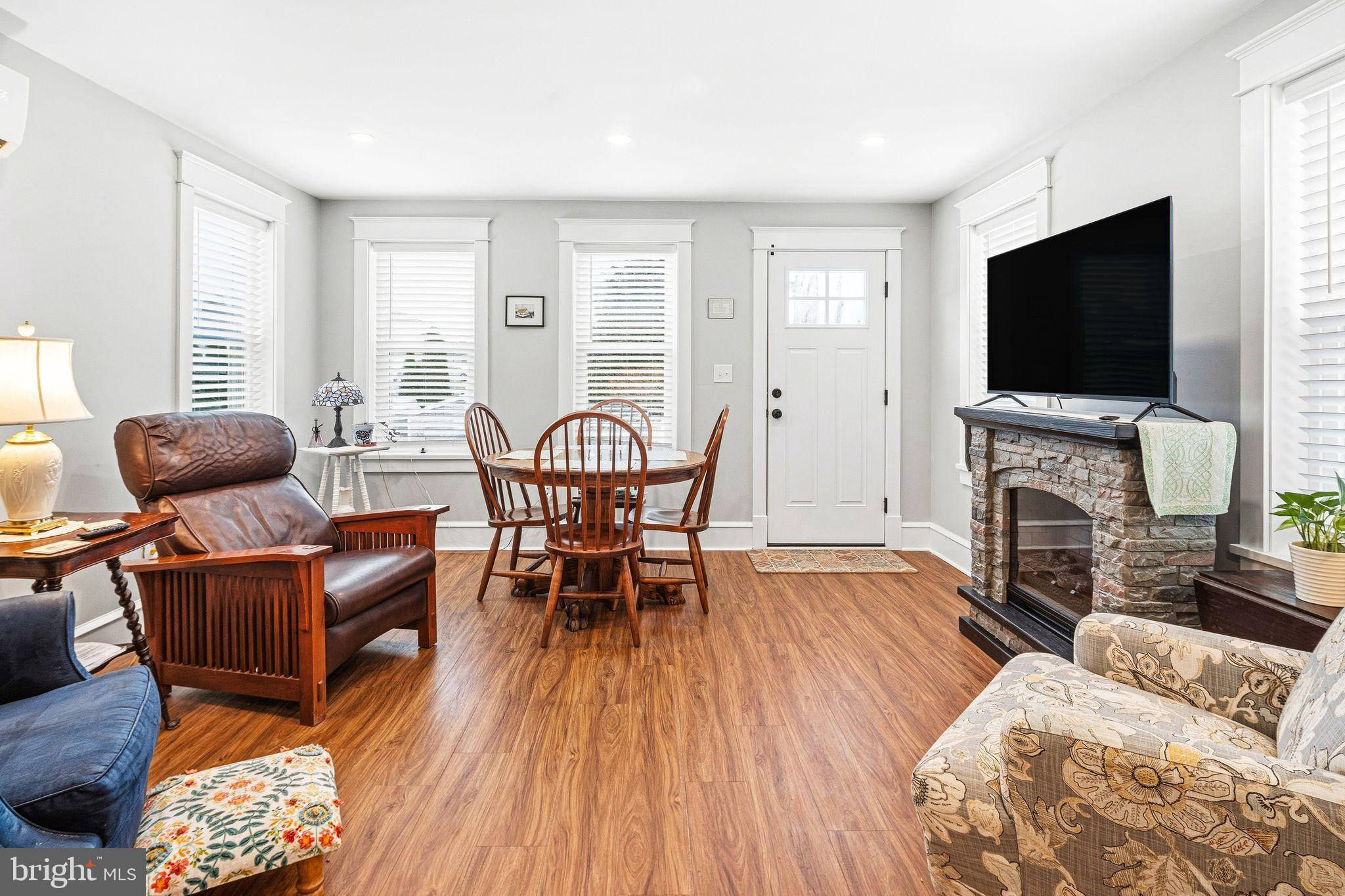 ABINGTON - Residential