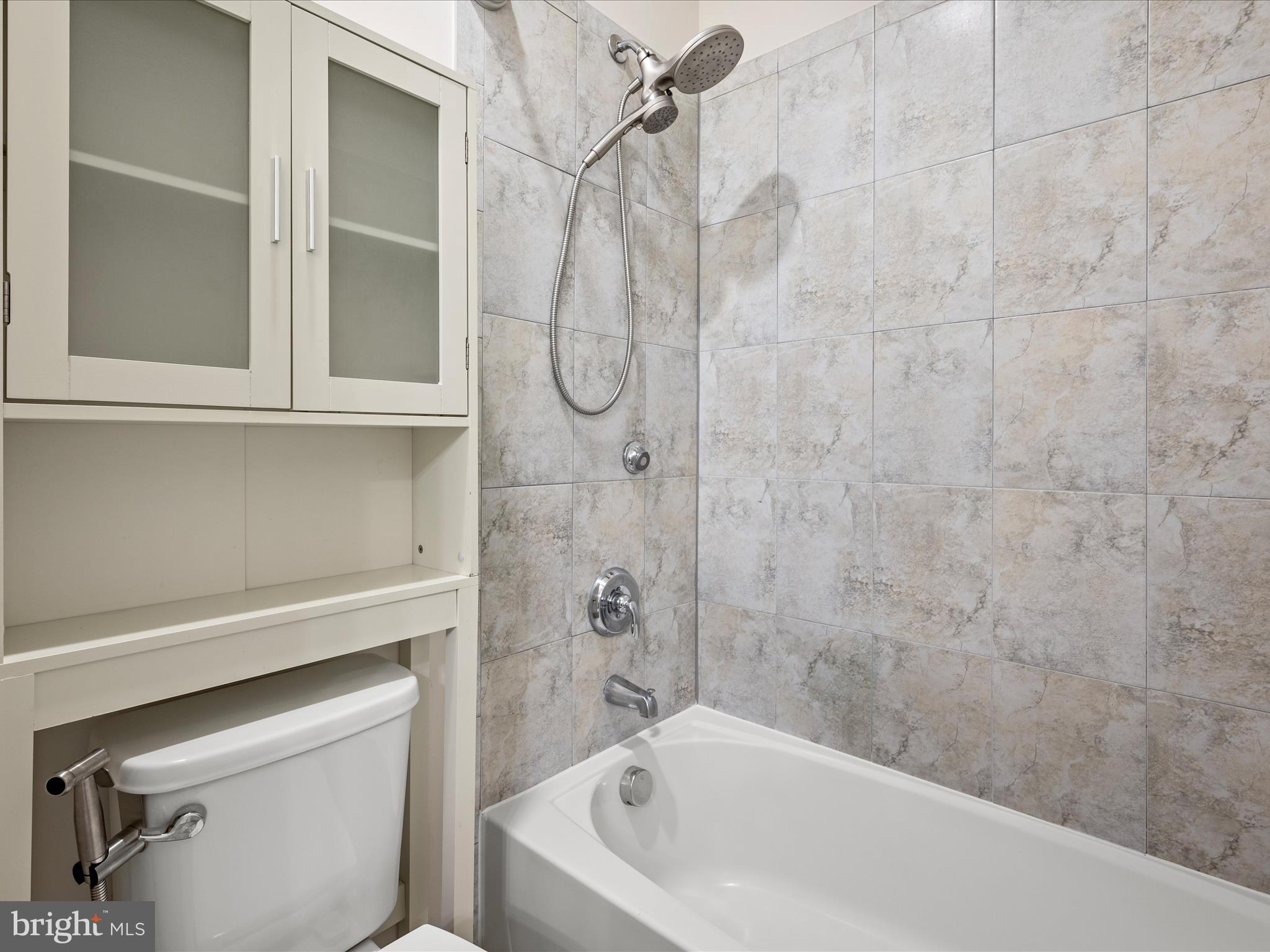 CREIGHTON FARMS - Residential