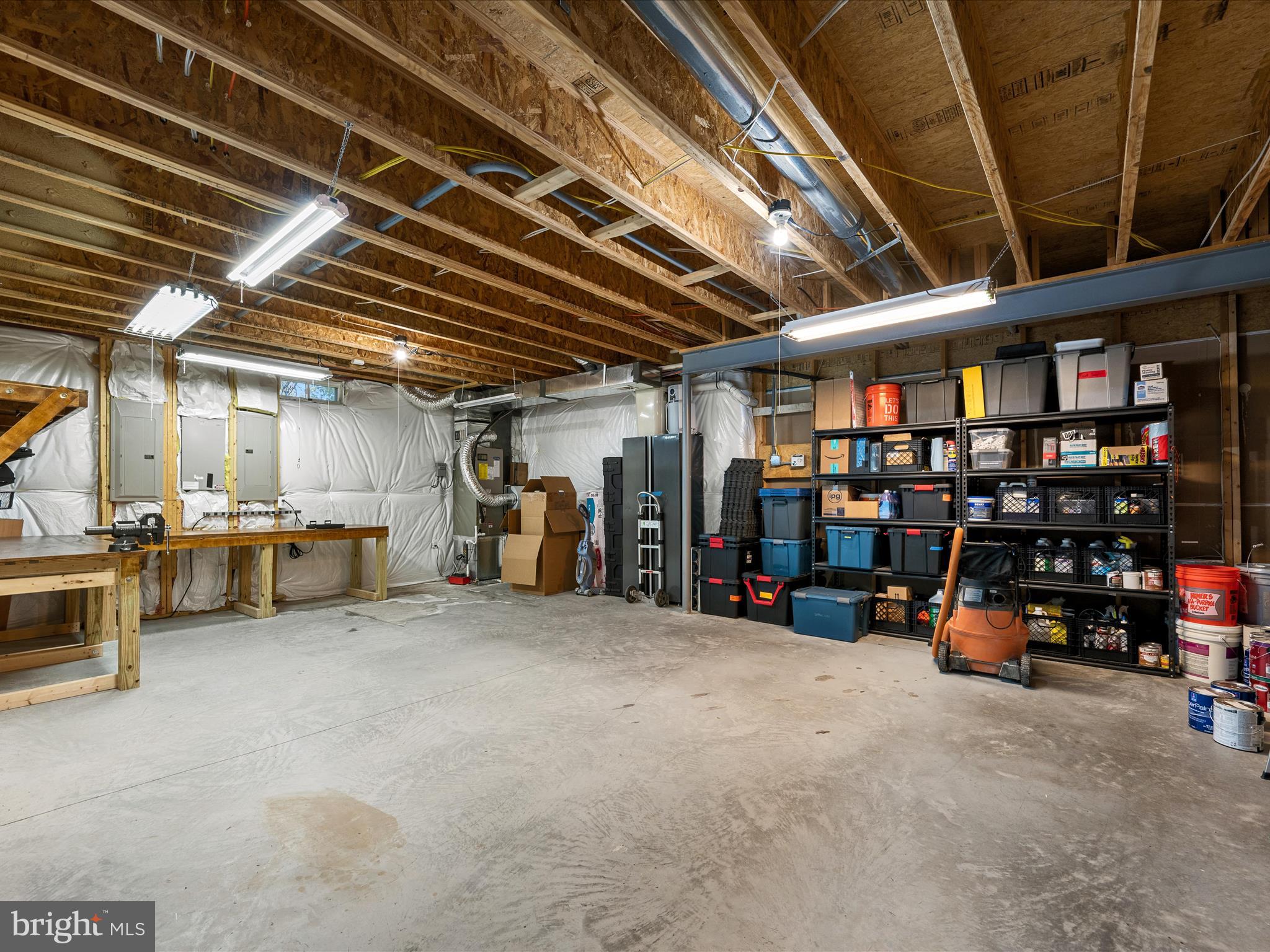 CREIGHTON FARMS - Residential