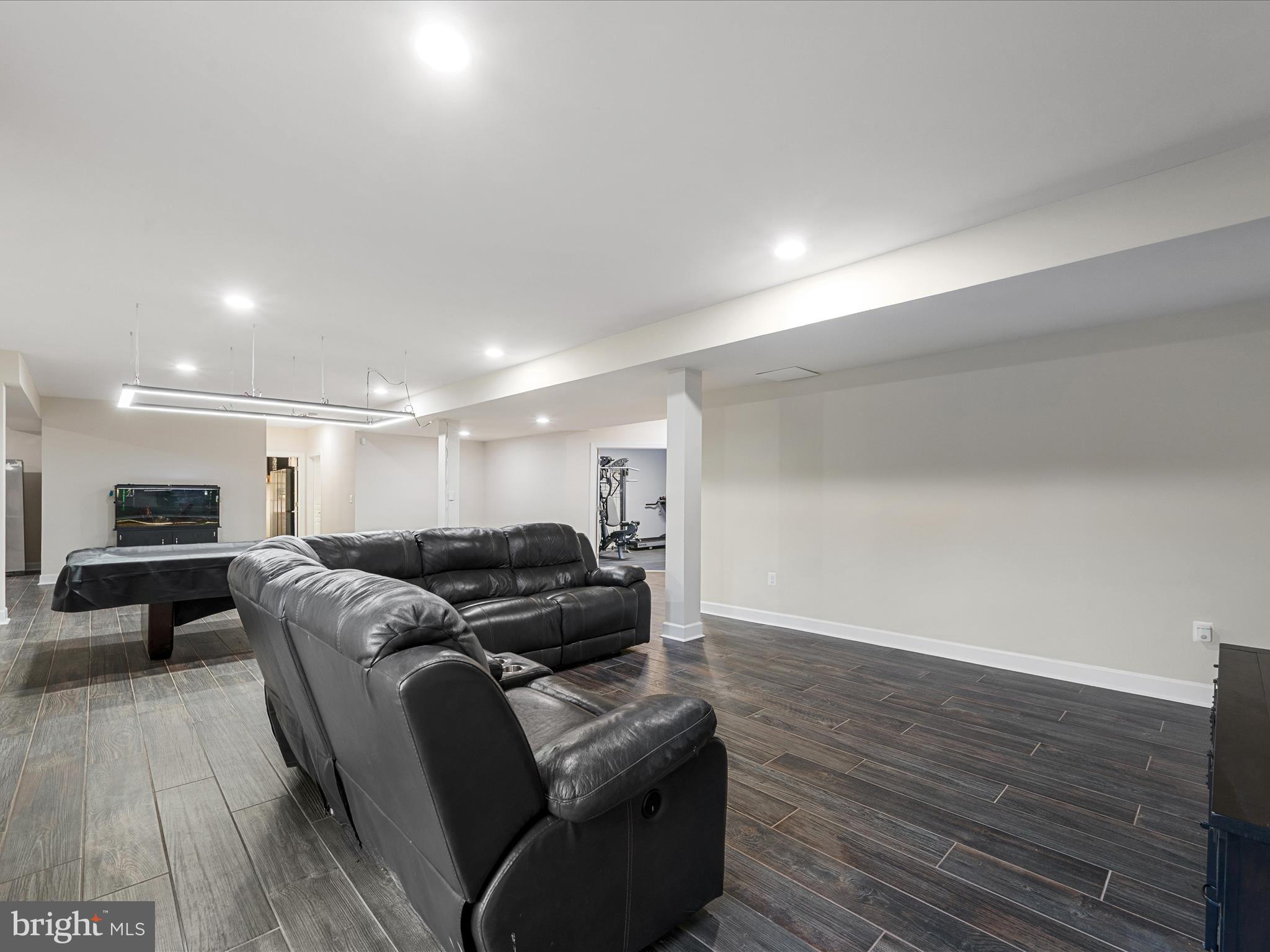 CREIGHTON FARMS - Residential