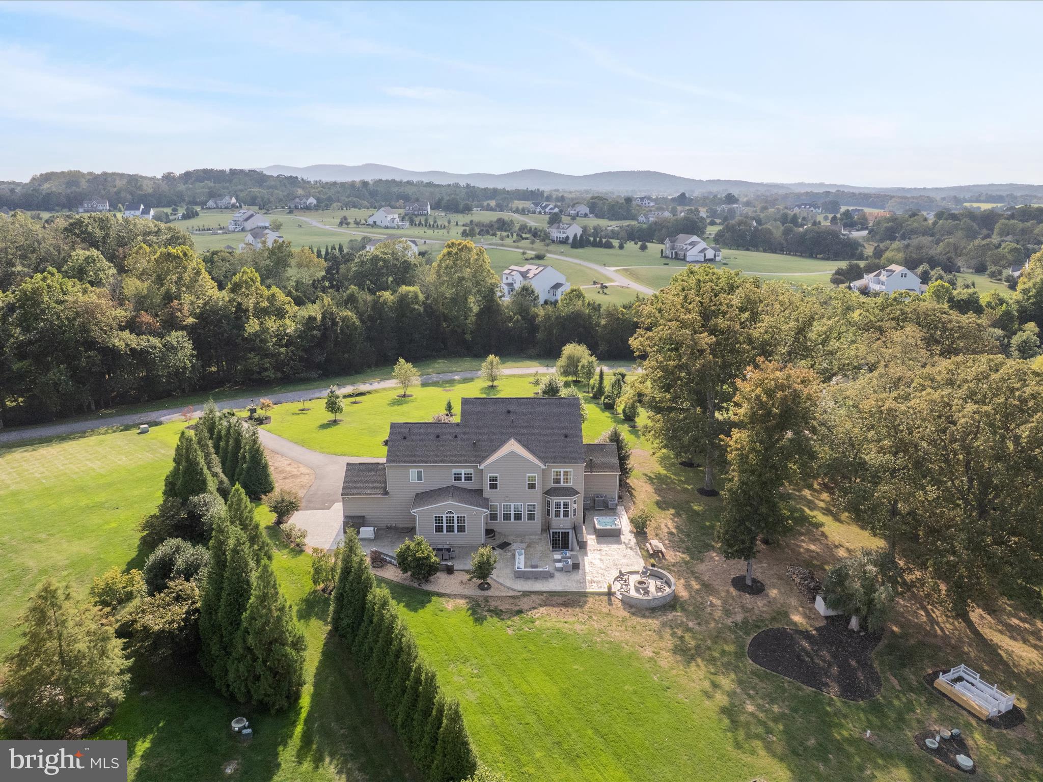 CREIGHTON FARMS - Residential