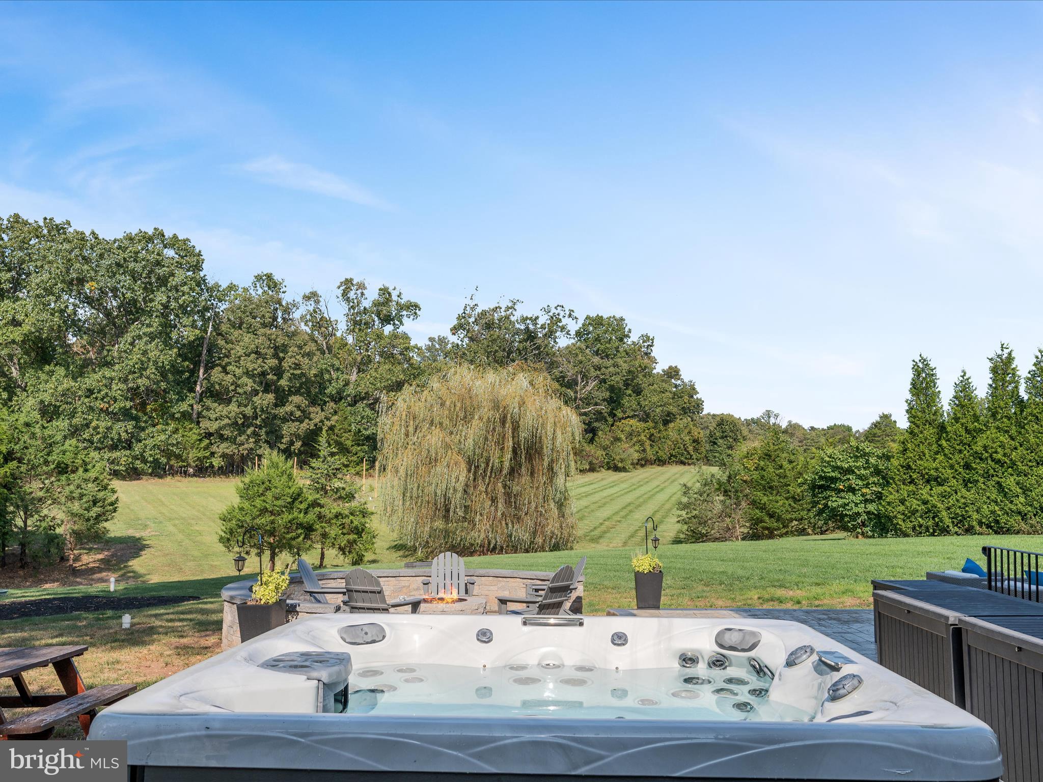 CREIGHTON FARMS - Residential