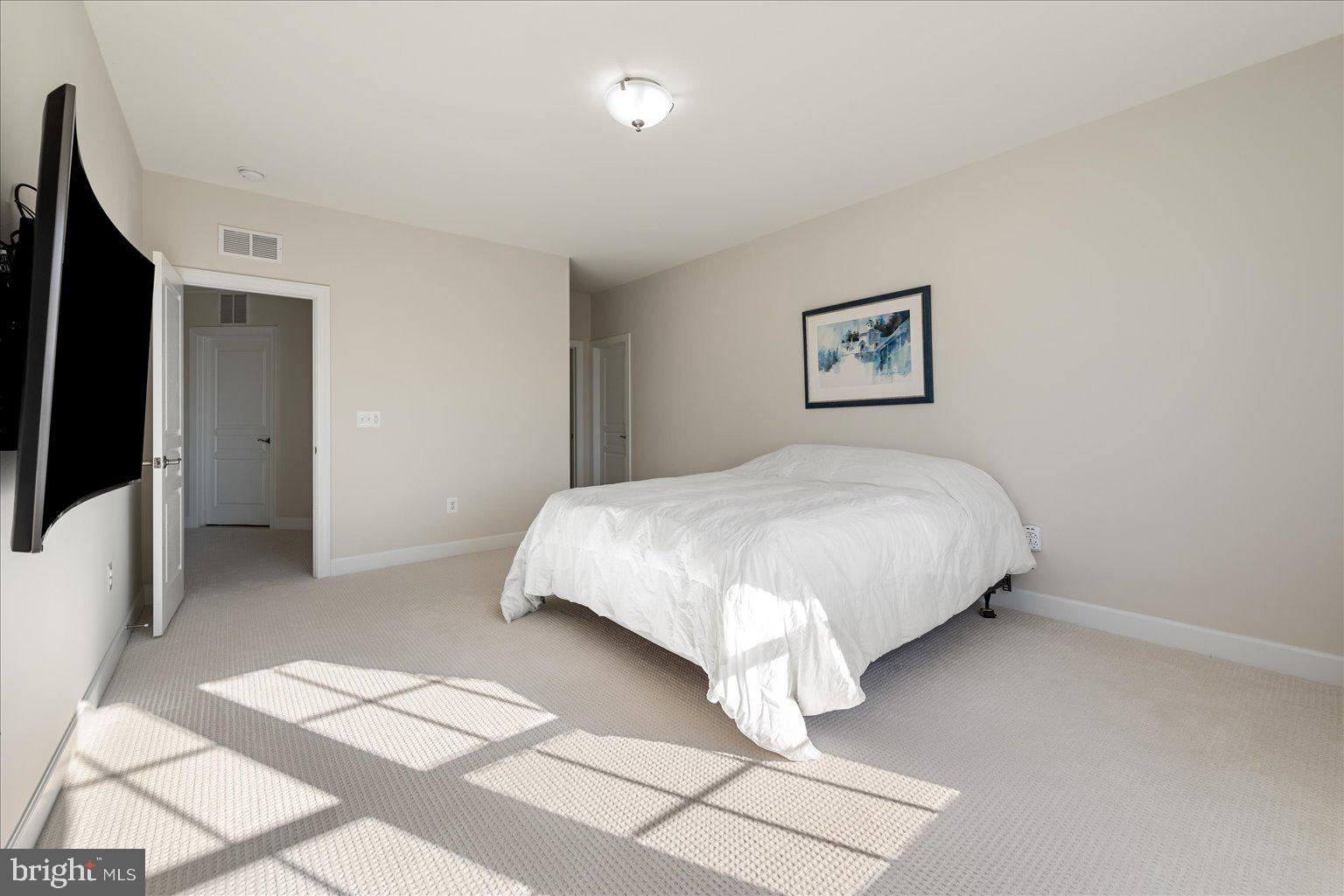 CREIGHTON FARMS - Residential