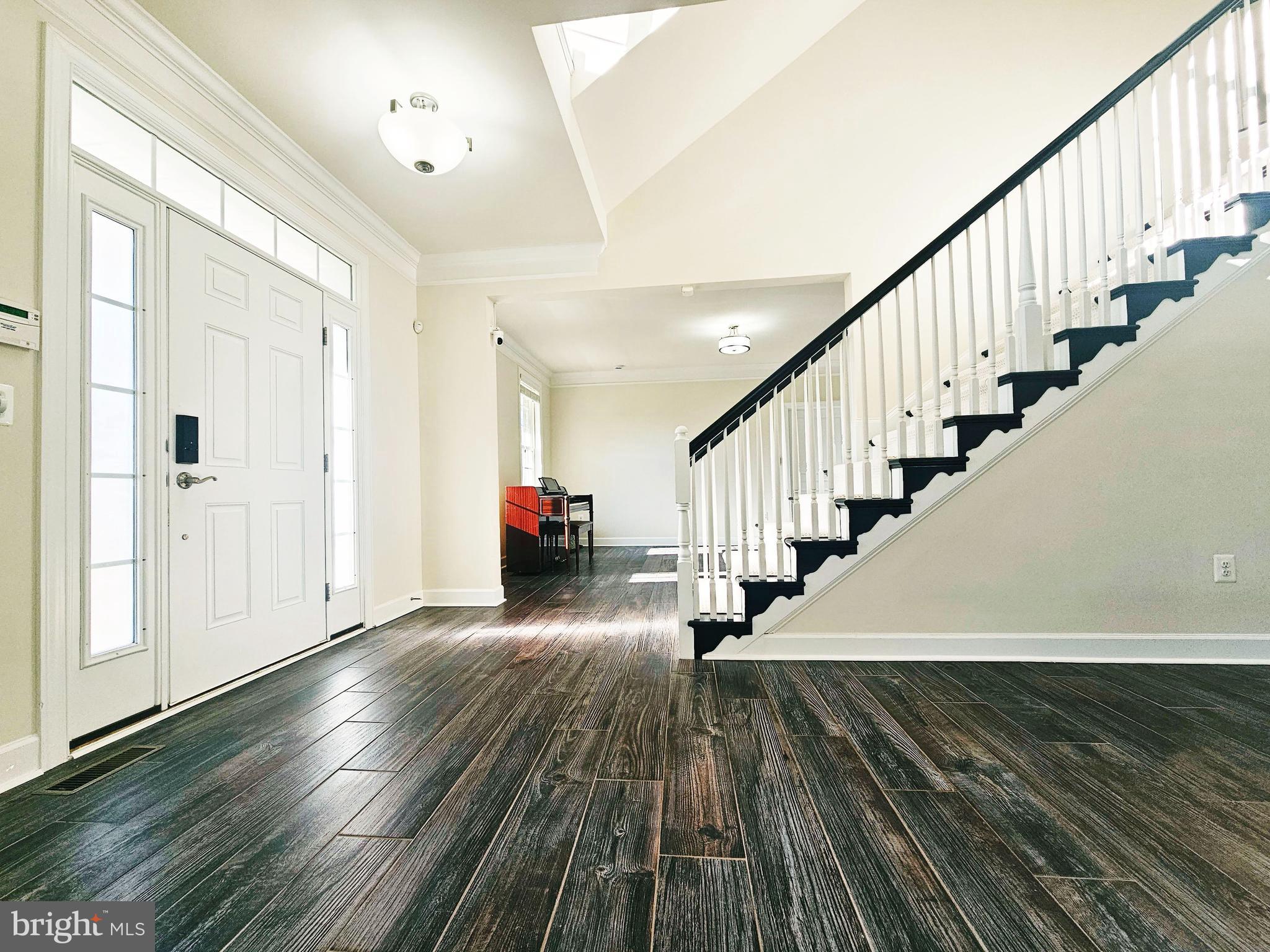 CREIGHTON FARMS - Residential