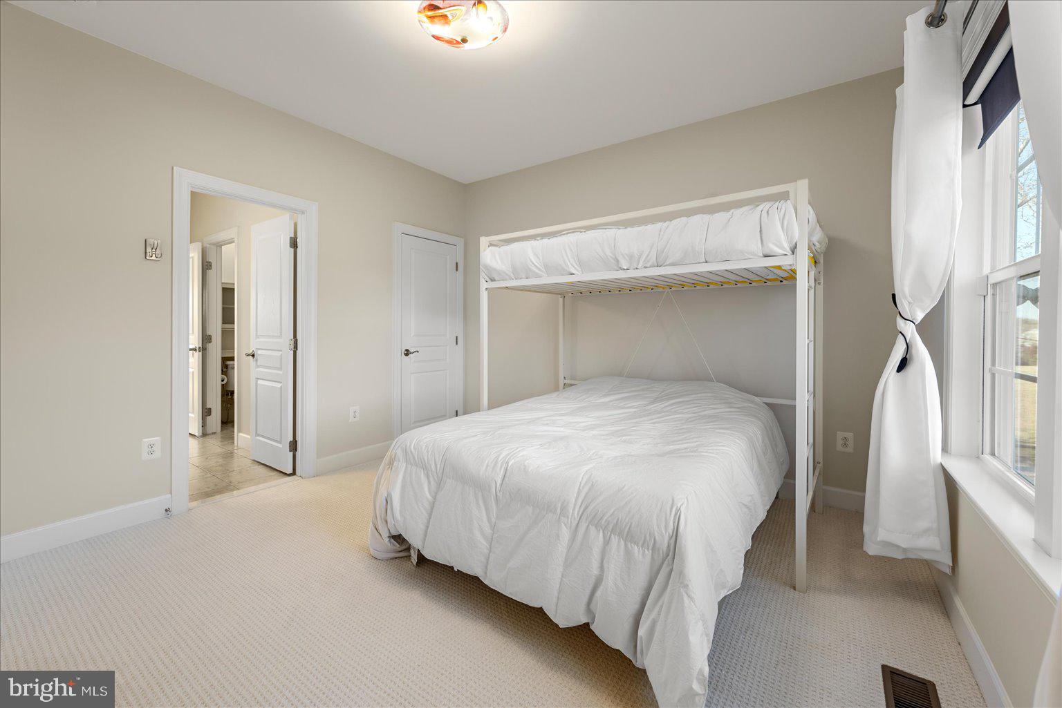 CREIGHTON FARMS - Residential