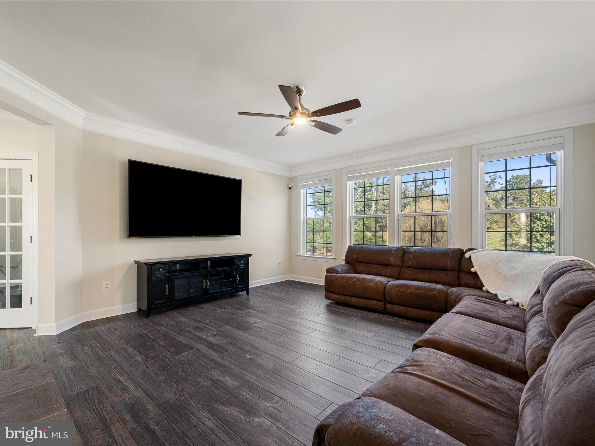 CREIGHTON FARMS - Residential