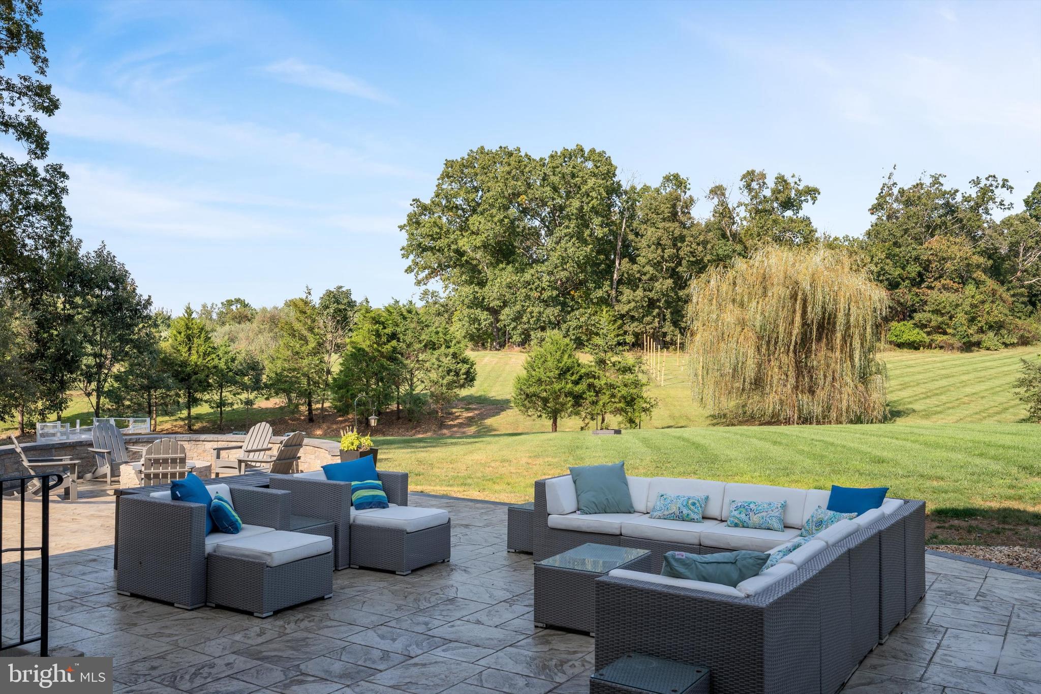 CREIGHTON FARMS - Residential