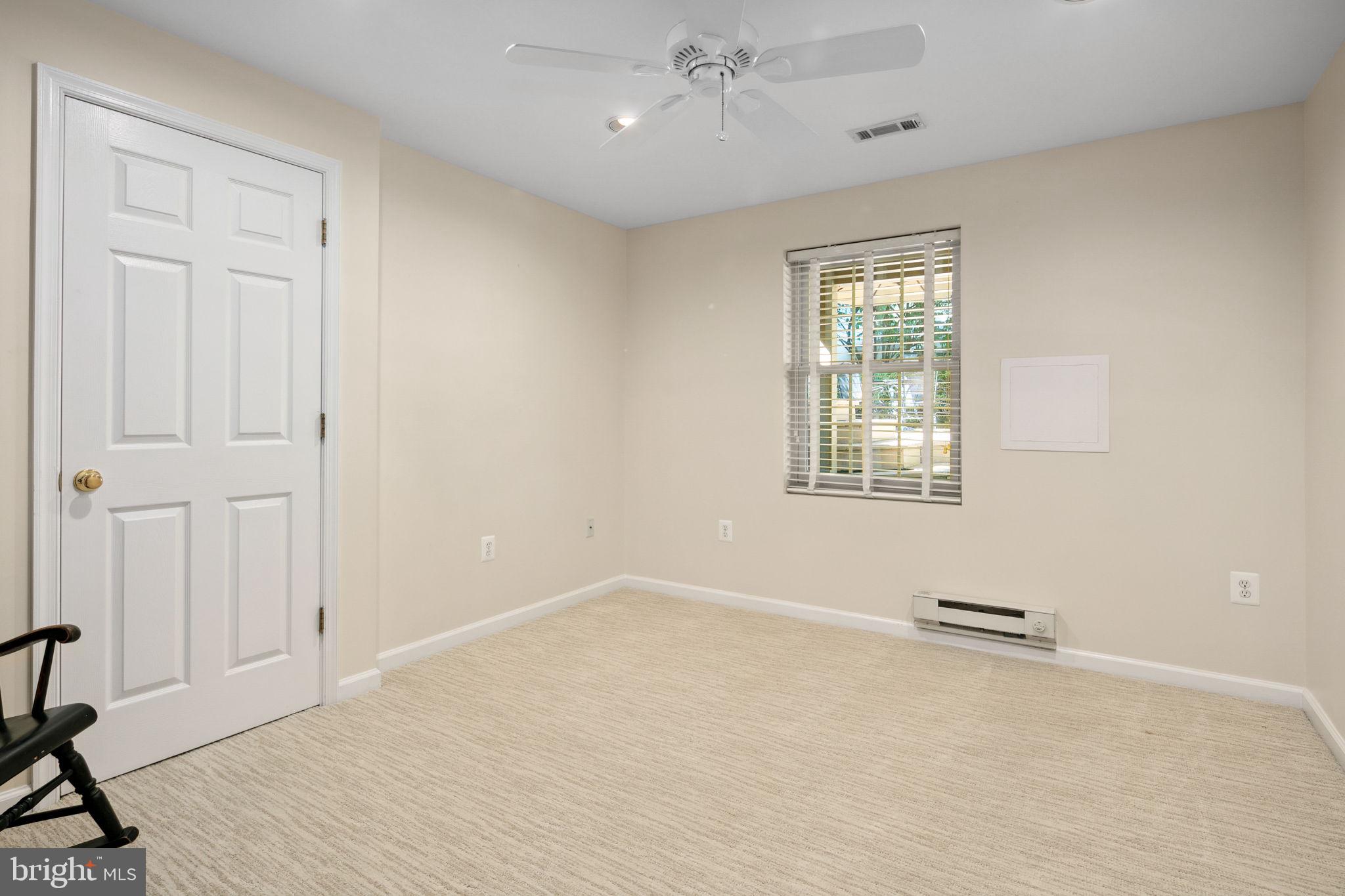 LYON VILLAGE - Residential