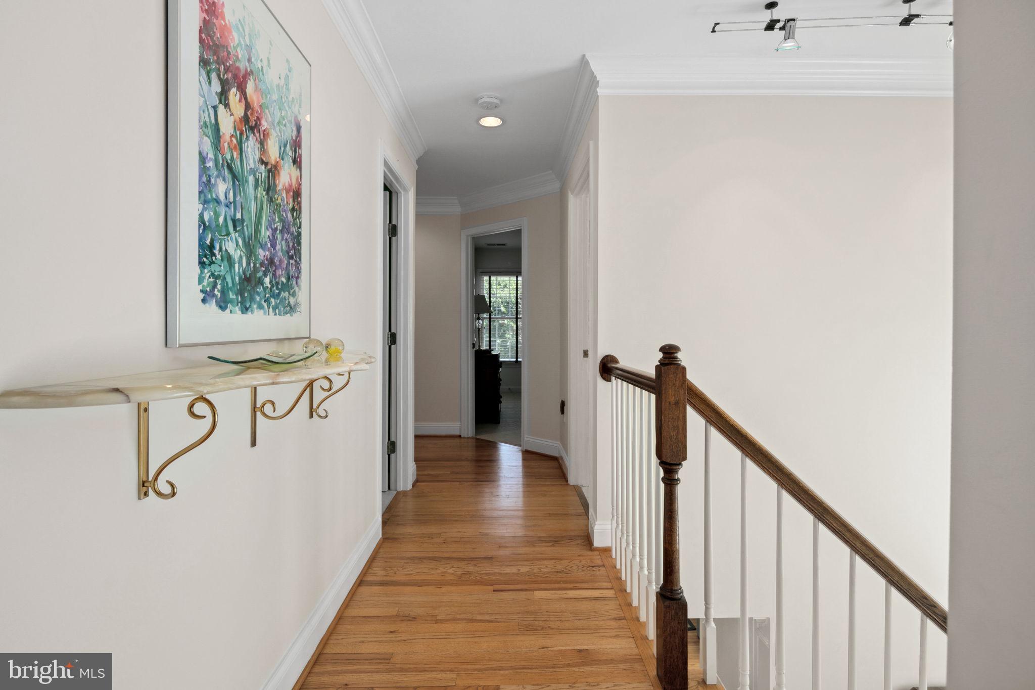 LYON VILLAGE - Residential