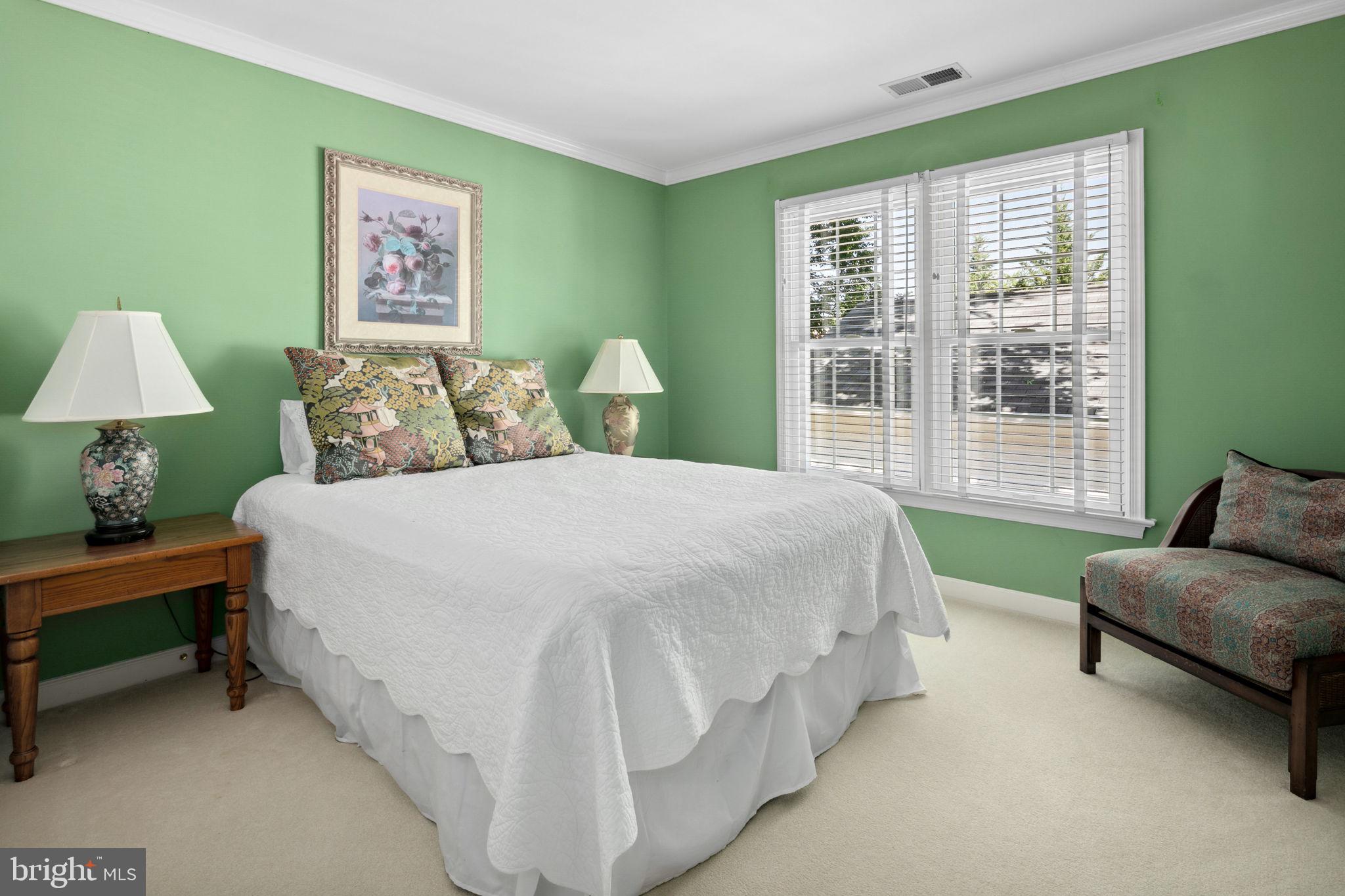 LYON VILLAGE - Residential