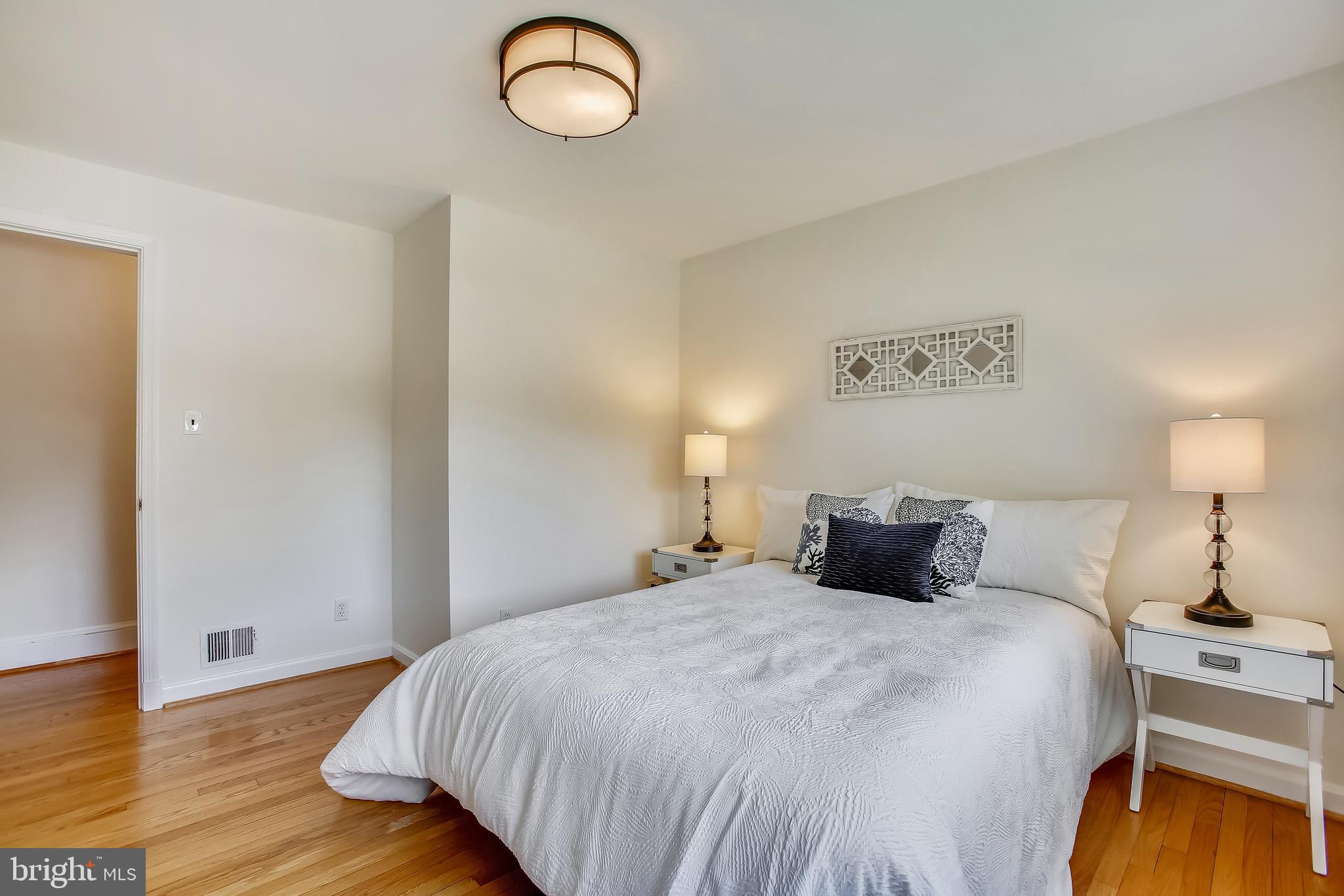 YORKTOWN - Residential