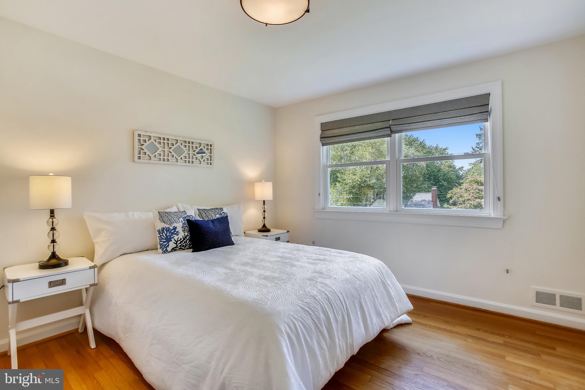 YORKTOWN - Residential