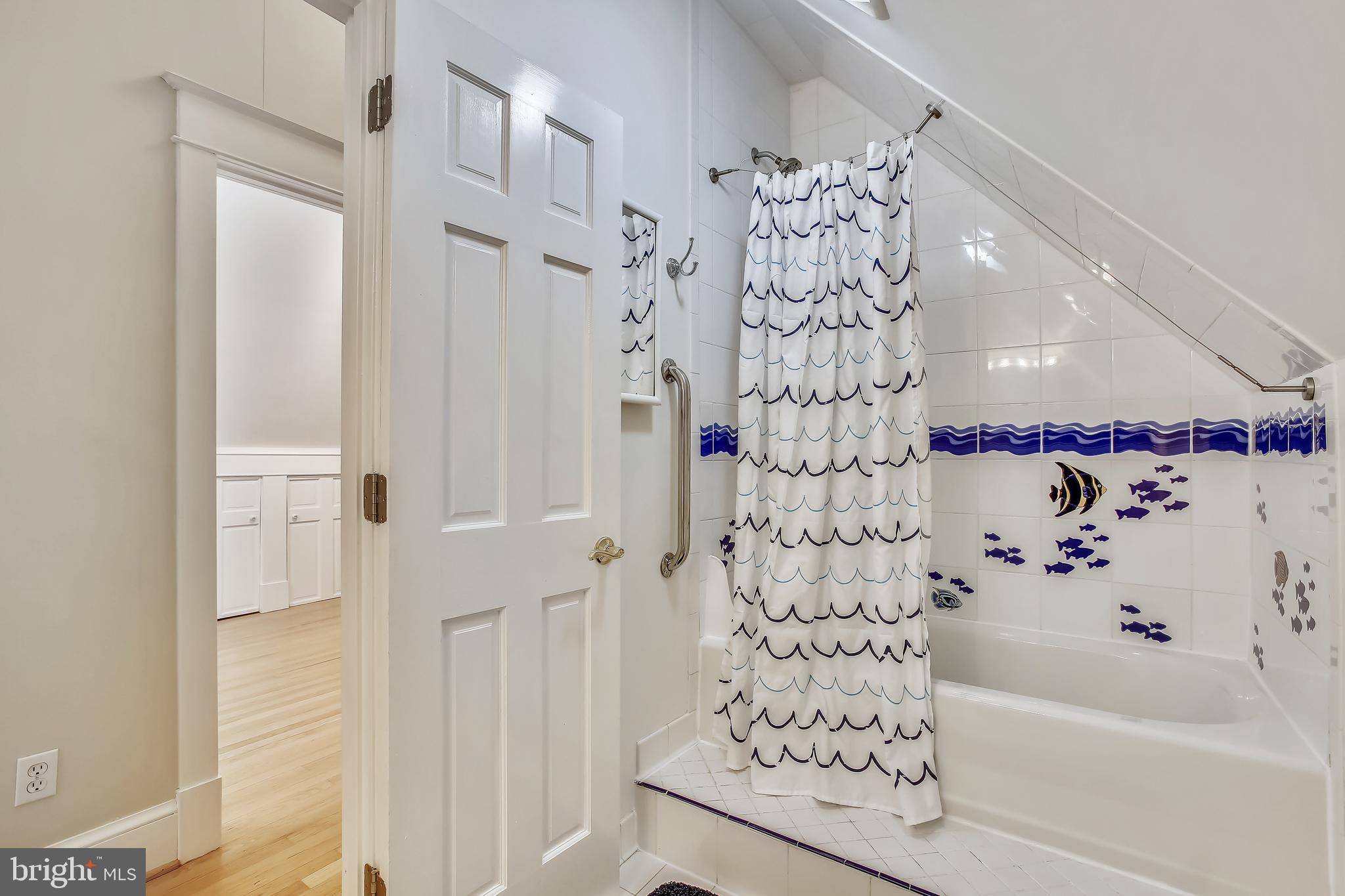 YORKTOWN - Residential