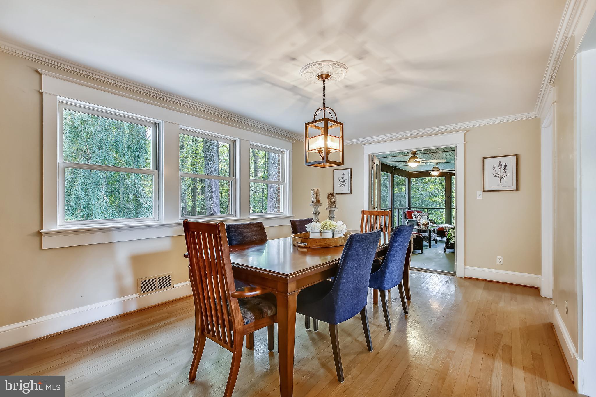 YORKTOWN - Residential