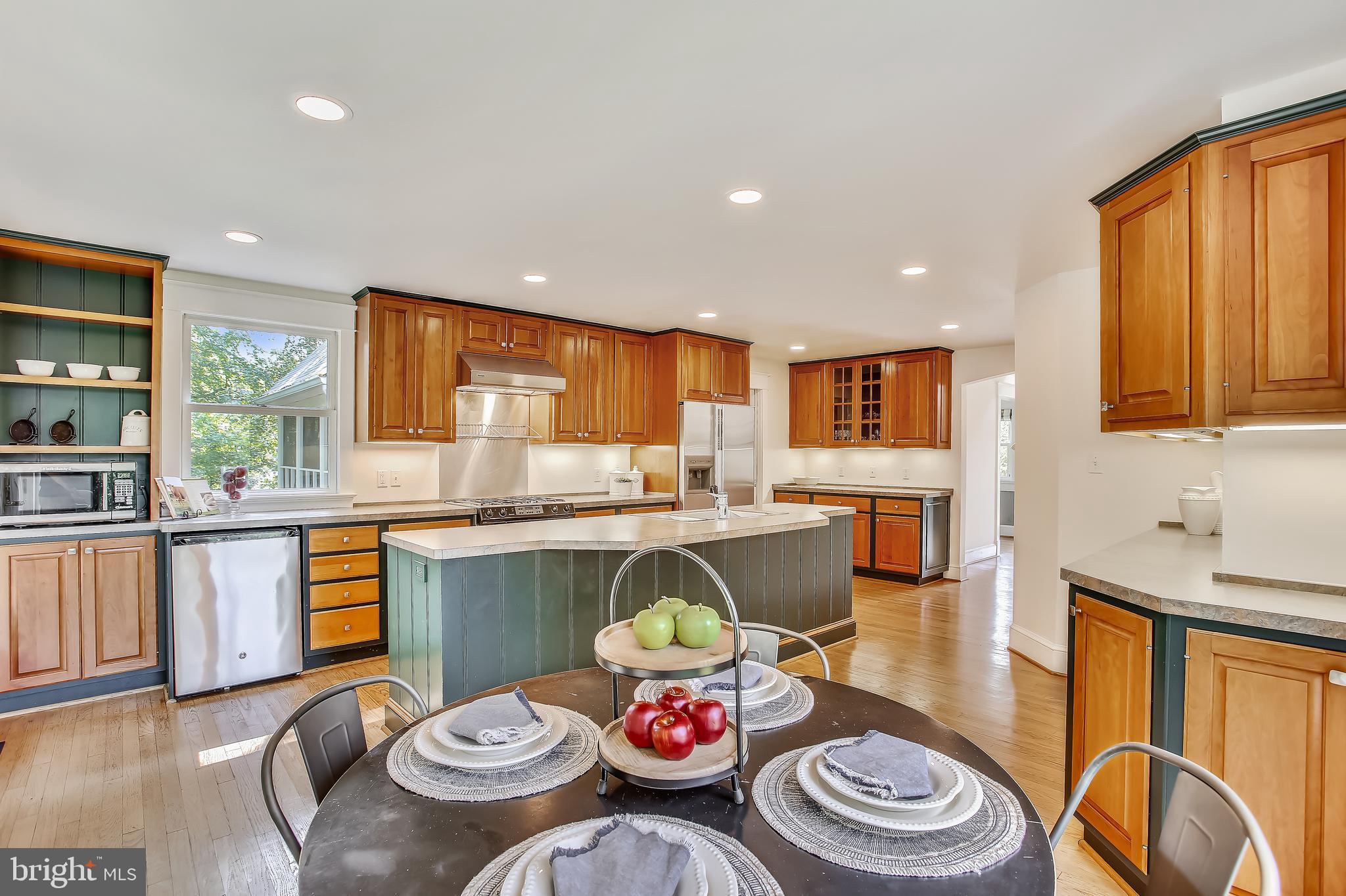 YORKTOWN - Residential